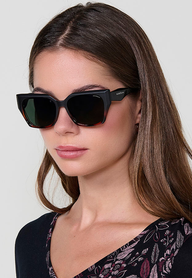 Unisex tortoiseshell sunglasses with gradient black lenses
