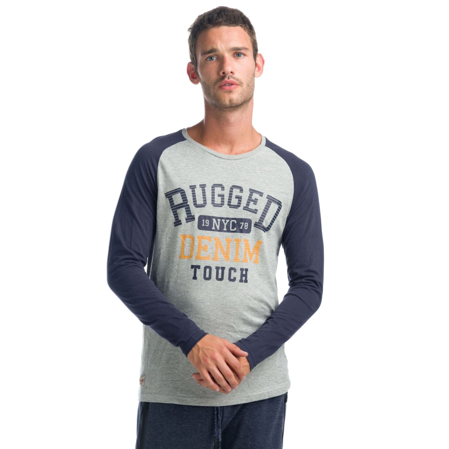 Camiseta manga larga texto frontal