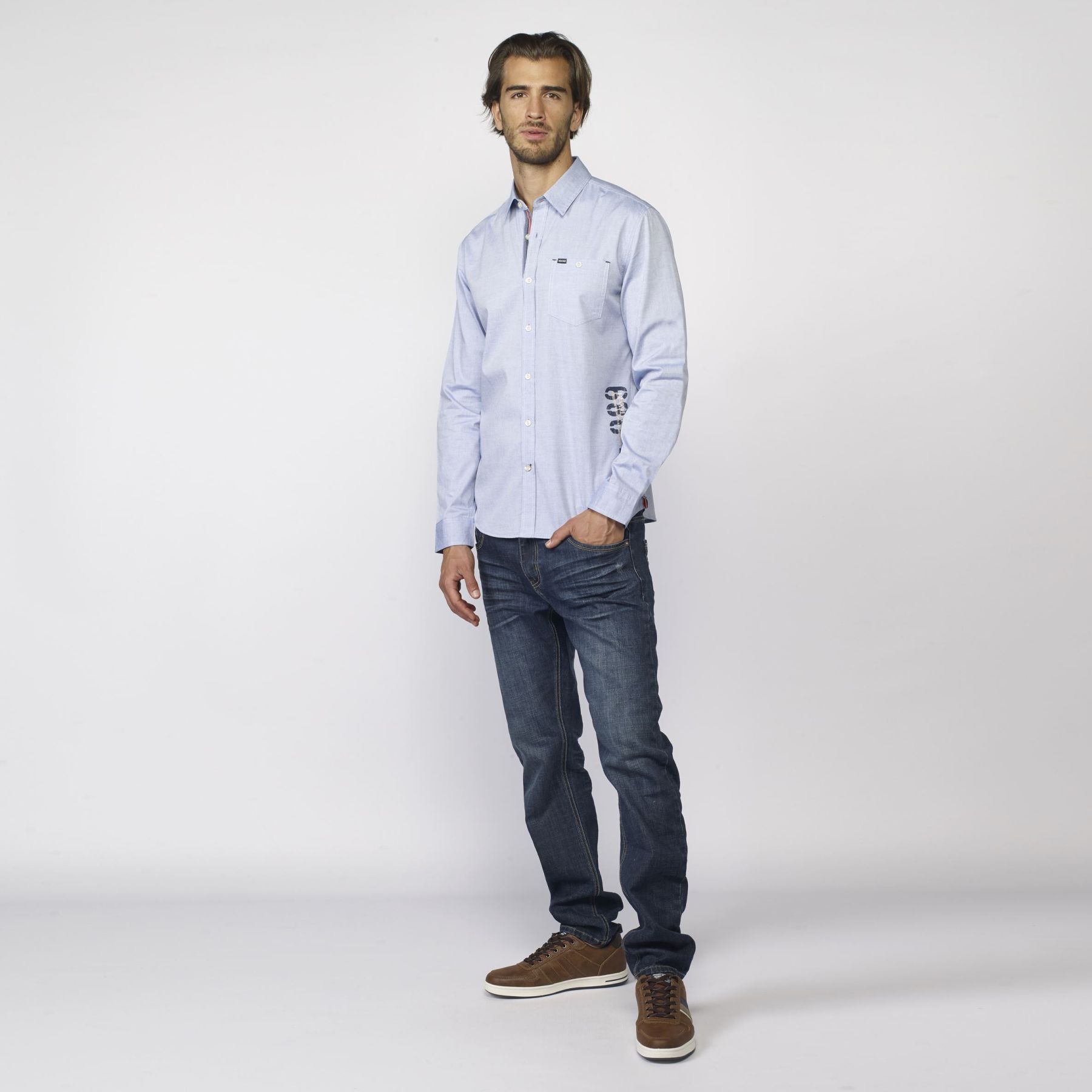 Camisa con estampado de texto 2