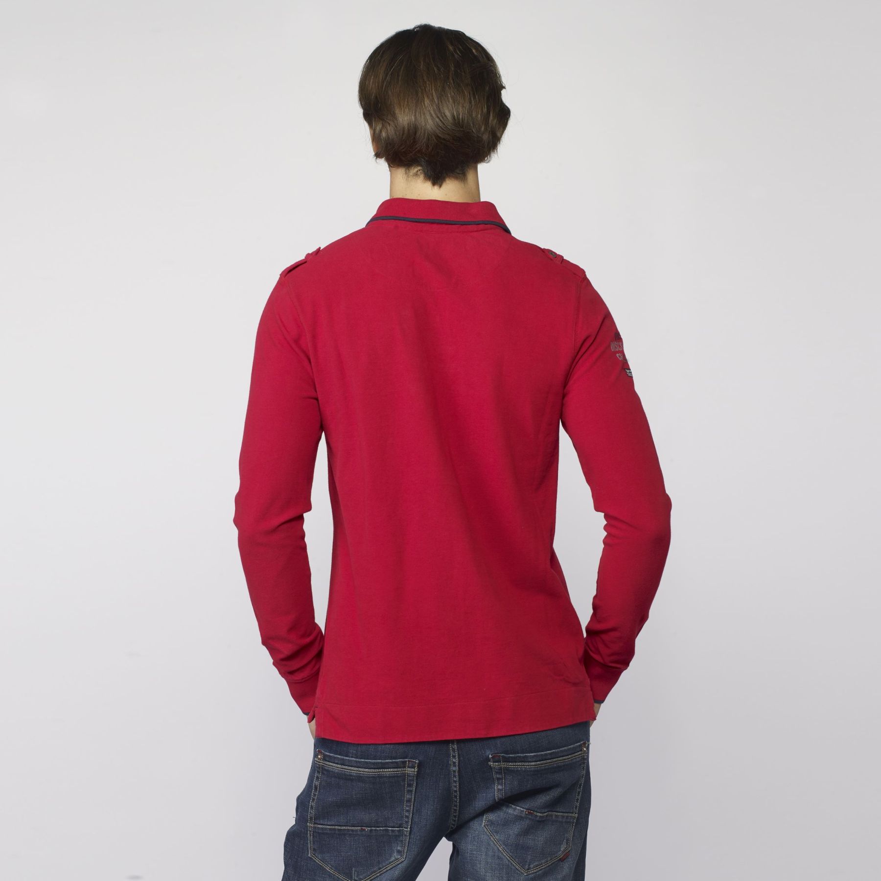 Polo estampado de texto 3