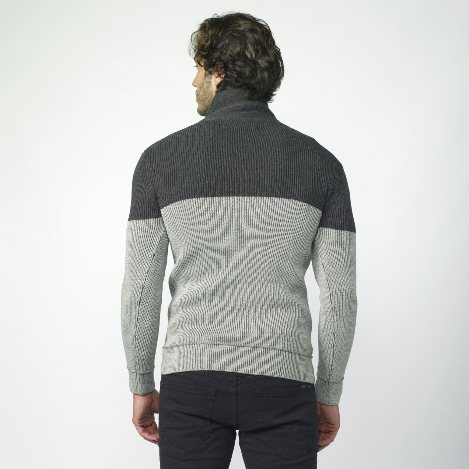 Jersey de cuello cruzado con cremallera | Look diario 2