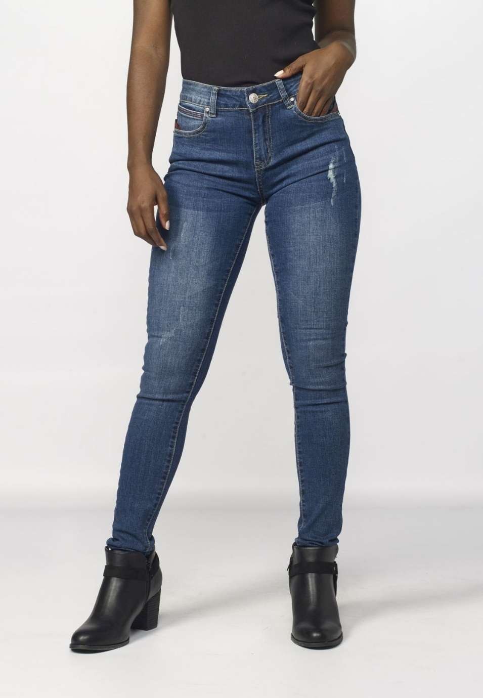 PantalÓn detalle rotos 4