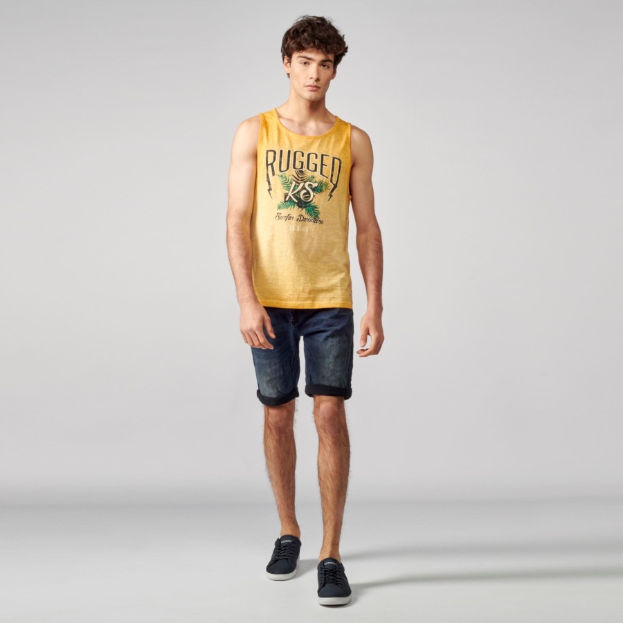 Camiseta sin mangas con estampado degradado y texto | Estilo y Comodidad 5