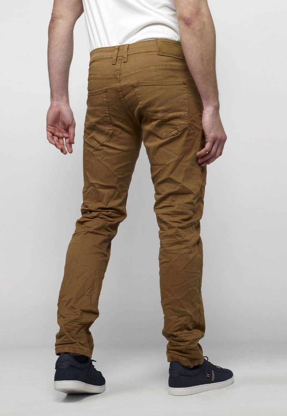 pantalón Jeans color mostaza straigth regular algodón elástico para hombre 3