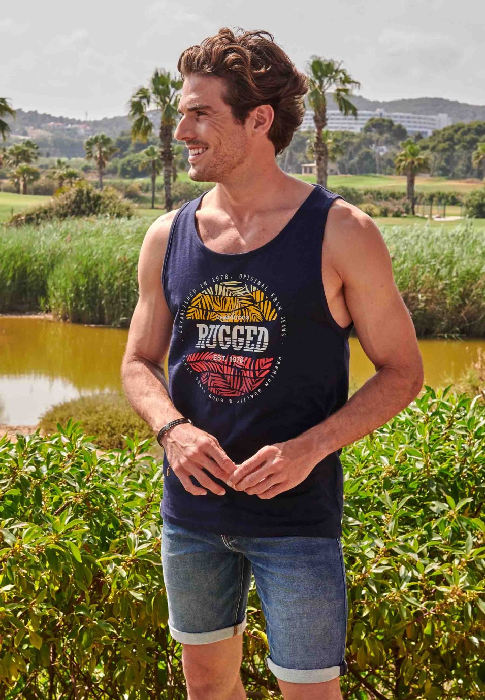 Camiseta sin mangas de Tirantes con Estampado Surfero Delantero de Algodón para Hombre