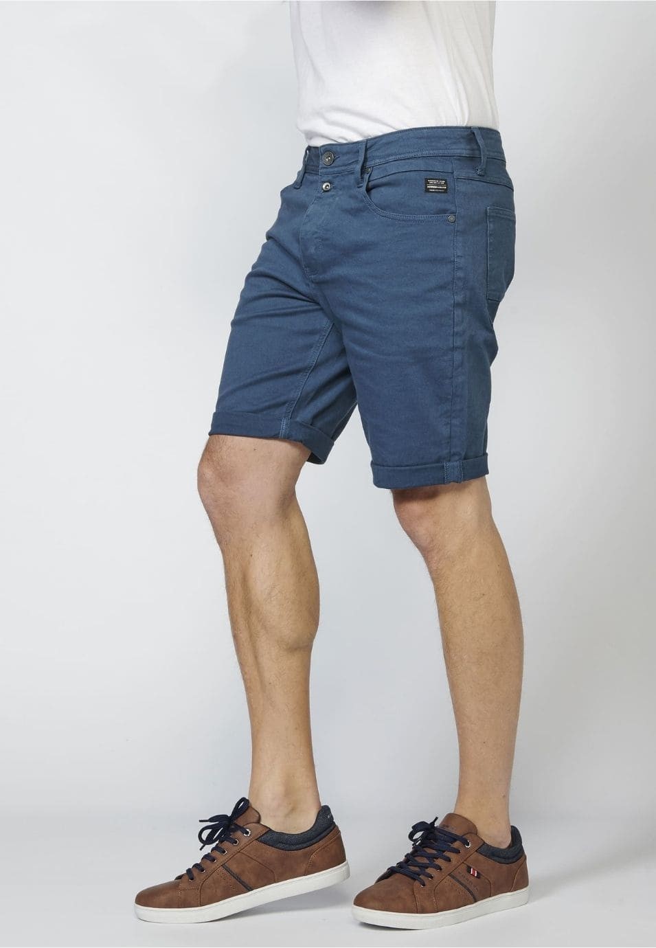 Pantalon corto color tapered fit 2