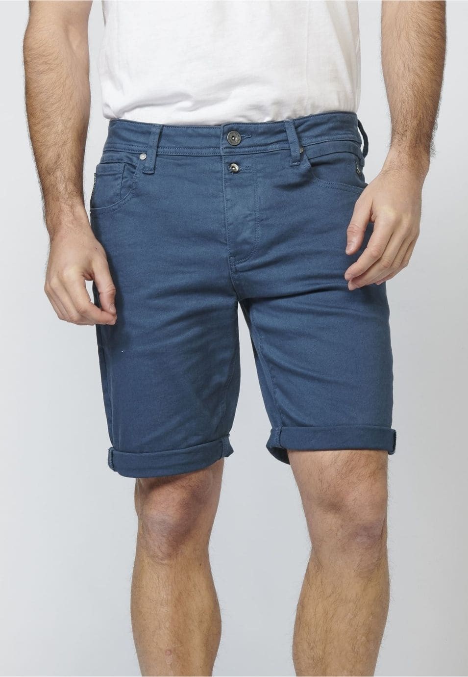 Pantalon corto color tapered fit 4