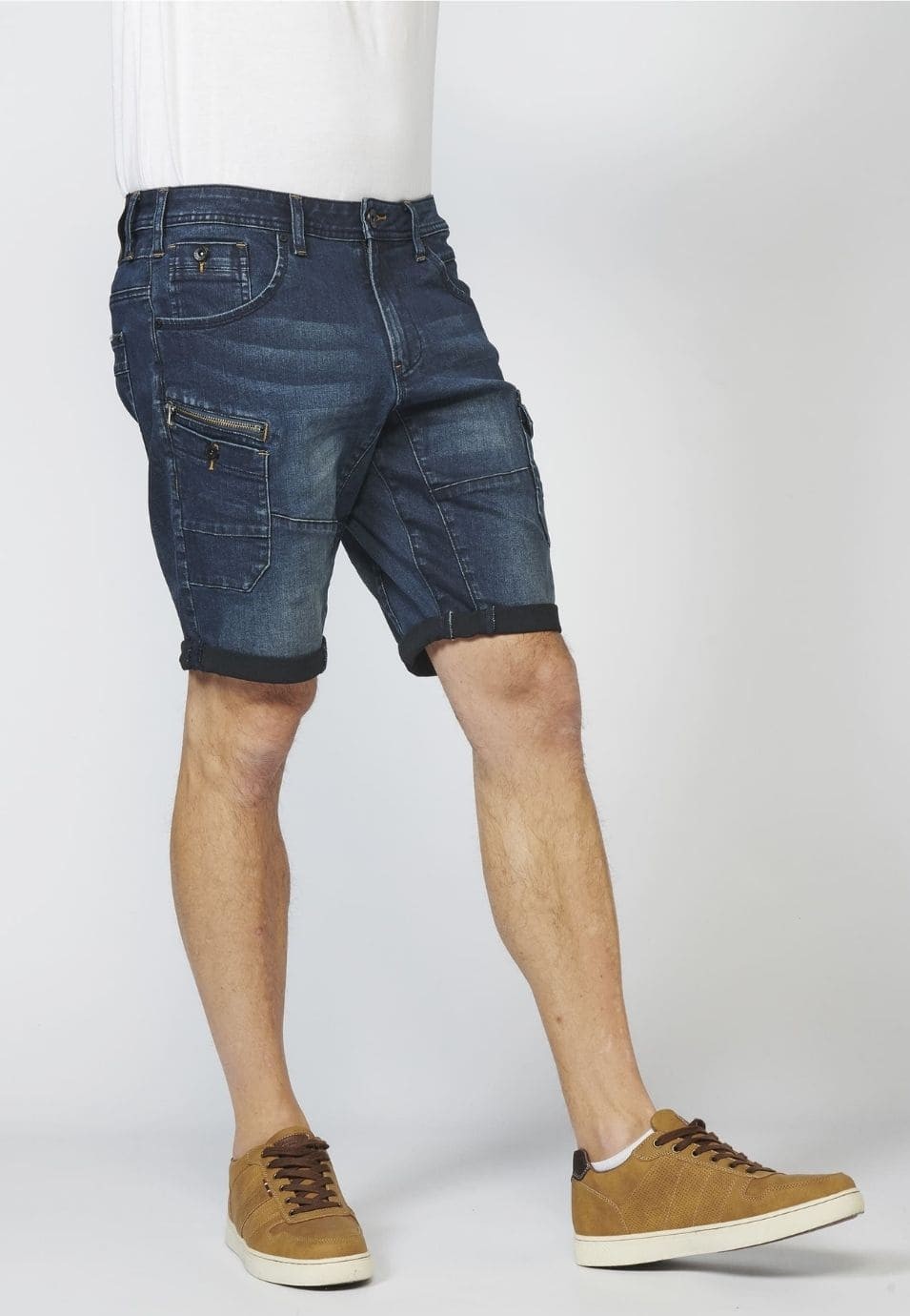 Pantalón corto denim cortes regular fit con siete bolsillos y efecto desgastado para Hombre