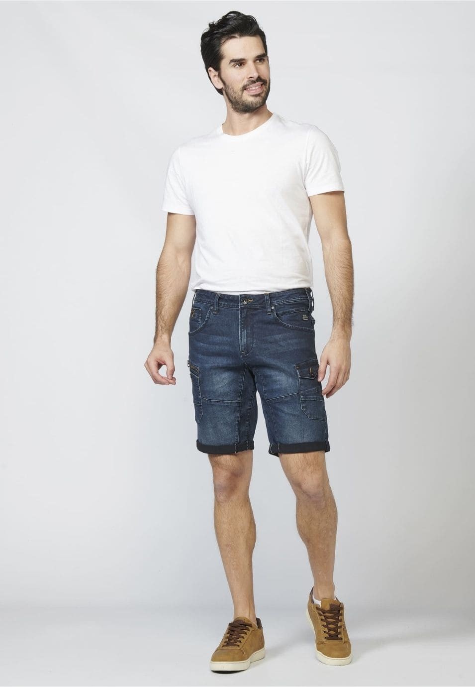 Pantalón corto denim cortes regular fit con siete bolsillos y efecto desgastado para Hombre 2