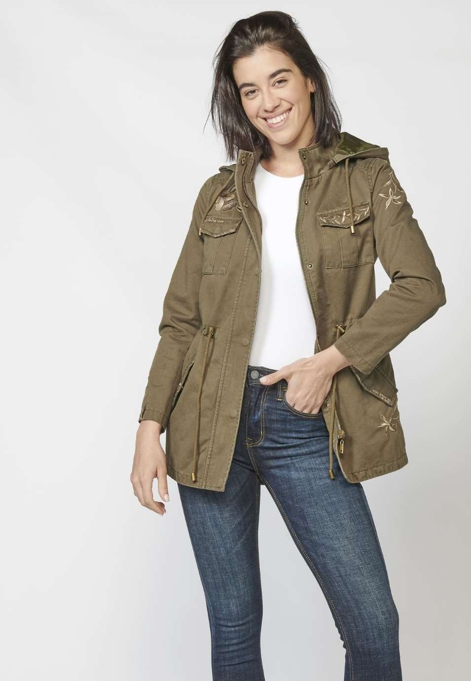 Parka larga mujer de algodón desagastado con borado floral y capucha desmontable 1