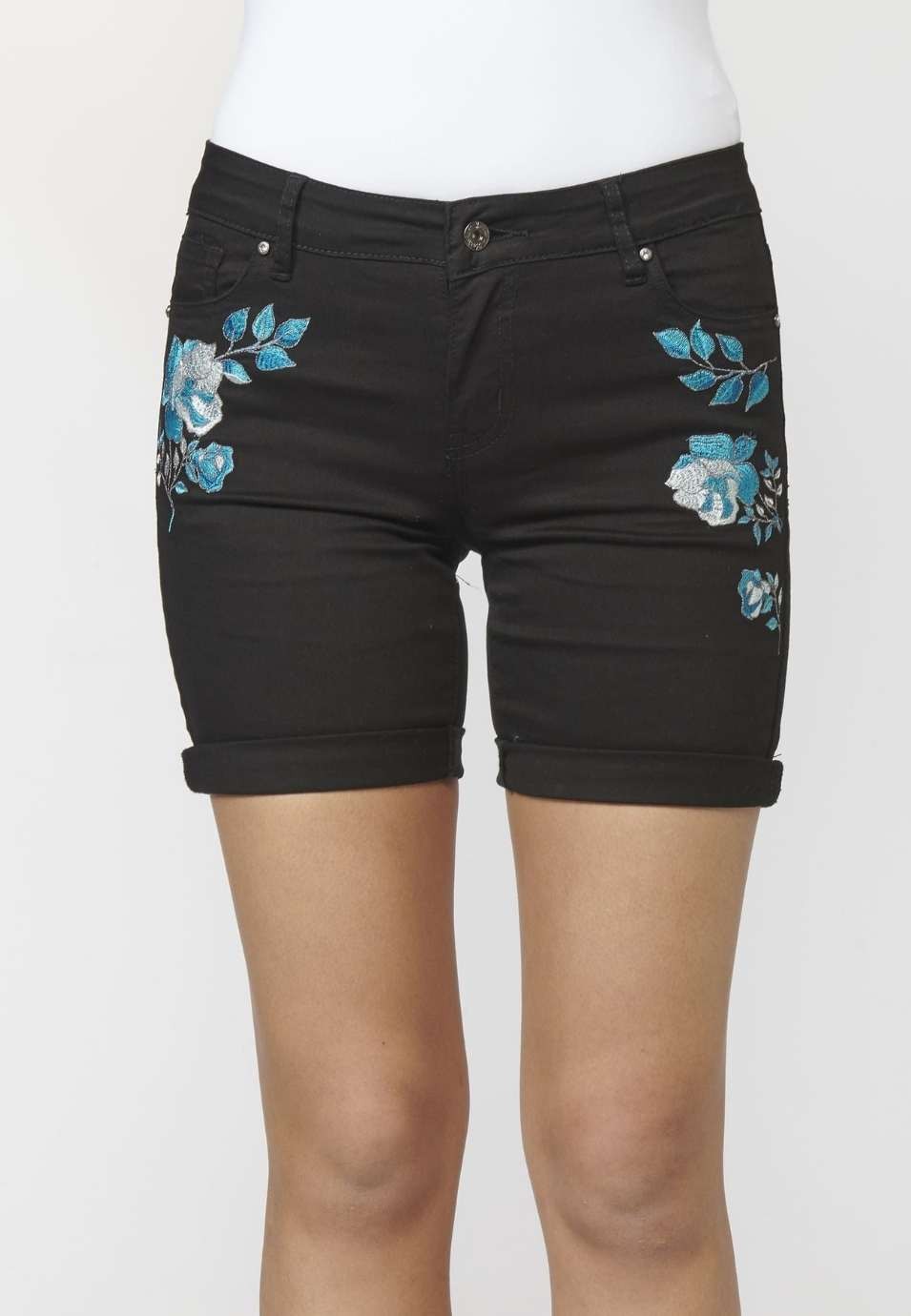 Short Pant with Five Pockets and Floral Embroidery 100% Cotton for Woman in Black color 5