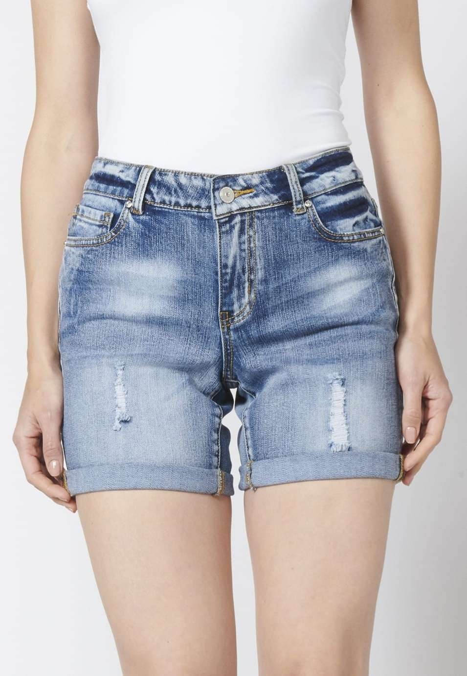 Women's denim shorts elastic jean shorts above the knee with ripped details