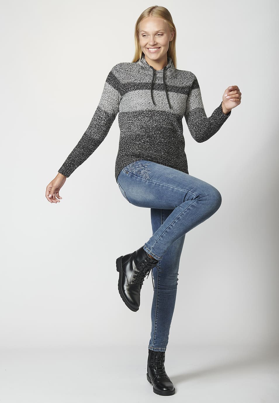 Pull en tricot à col rond ajustable pour femmes