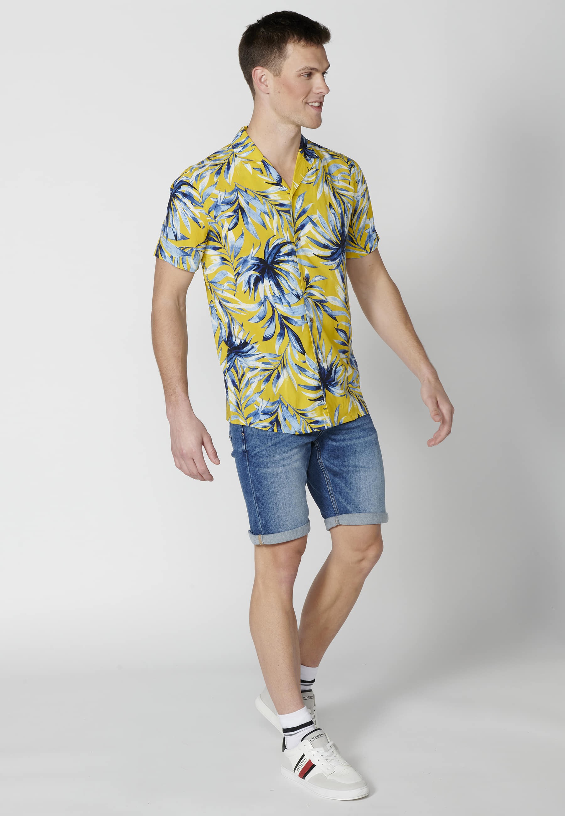 Gelbes Kurzarmhemd mit Tropen-Print für Herren 3