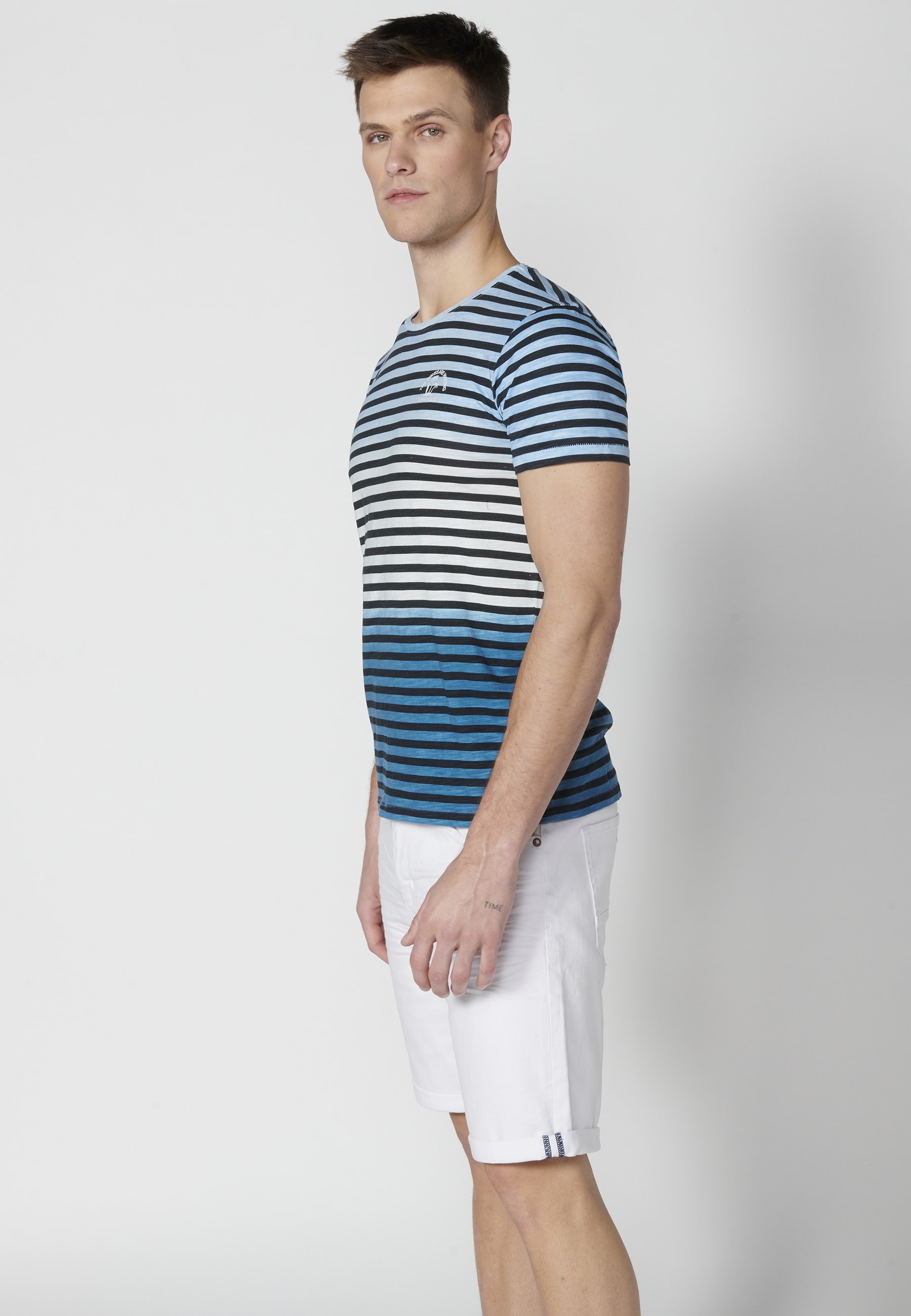Short-sleeved Blue Cotton T-shirt for Men