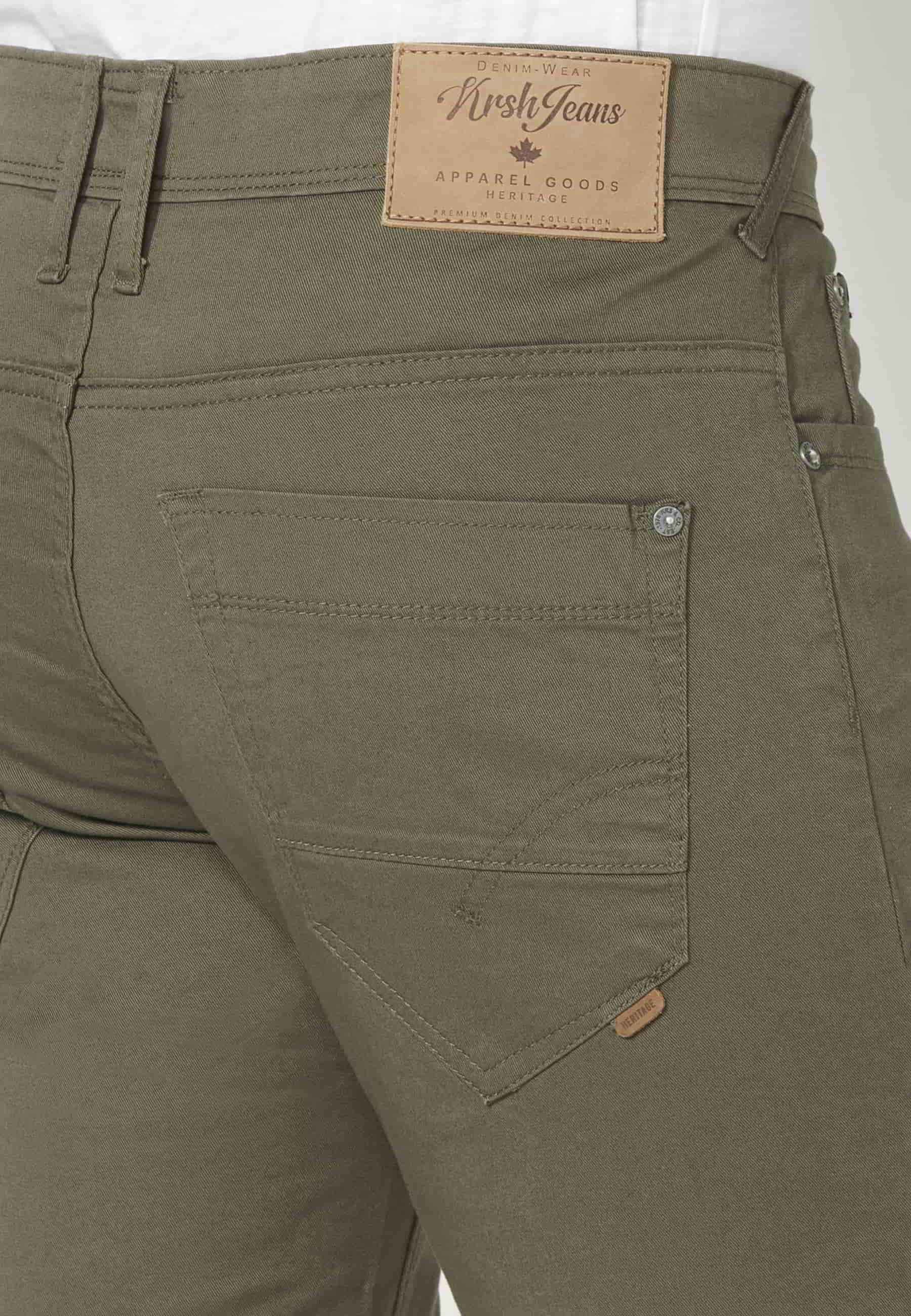 Pantalón corto short con cinco bolsillos de color Verde para Hombre