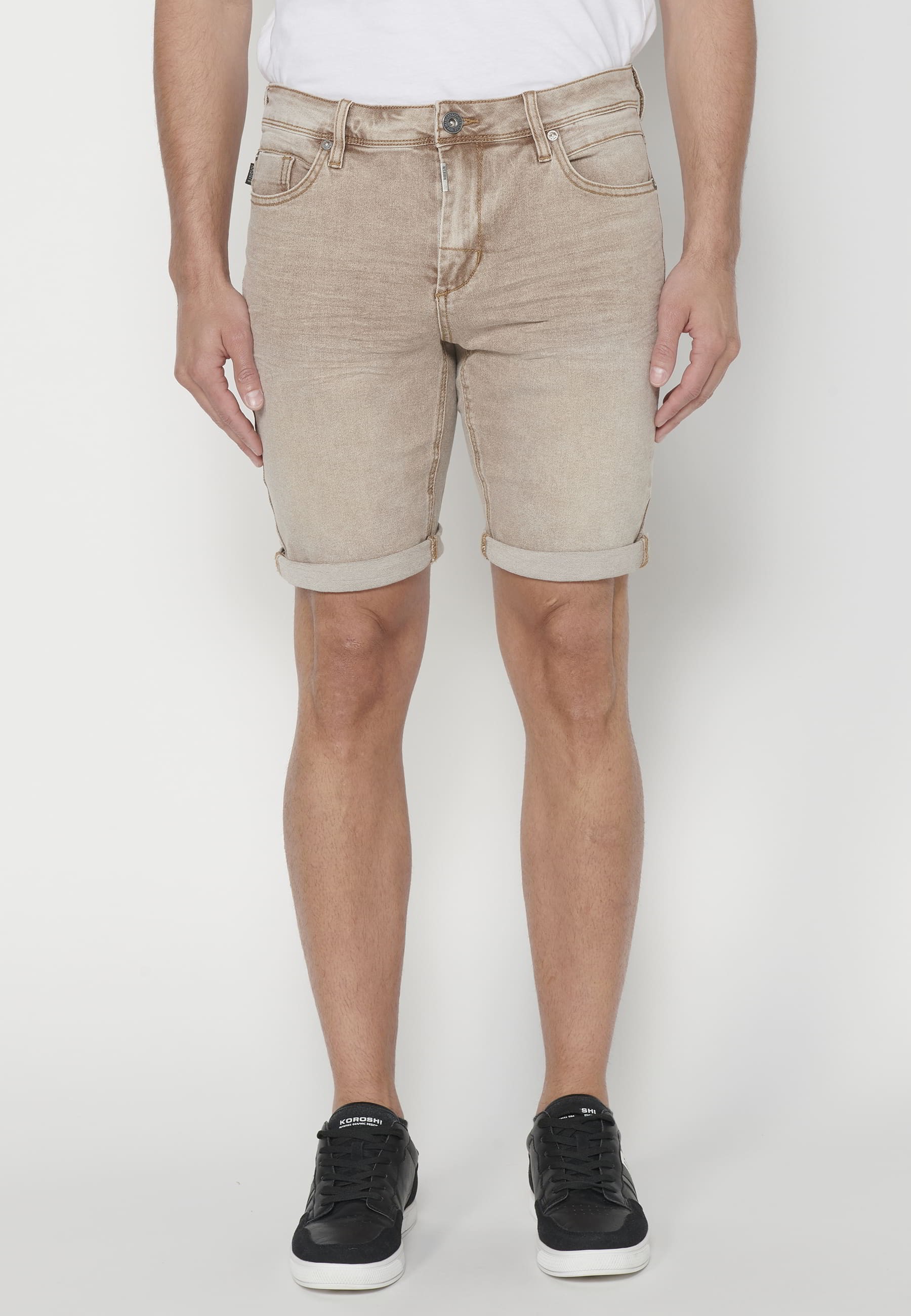 Herren-Bermuda-Shorts aus hellbraunem Denim mit Stretchanteil