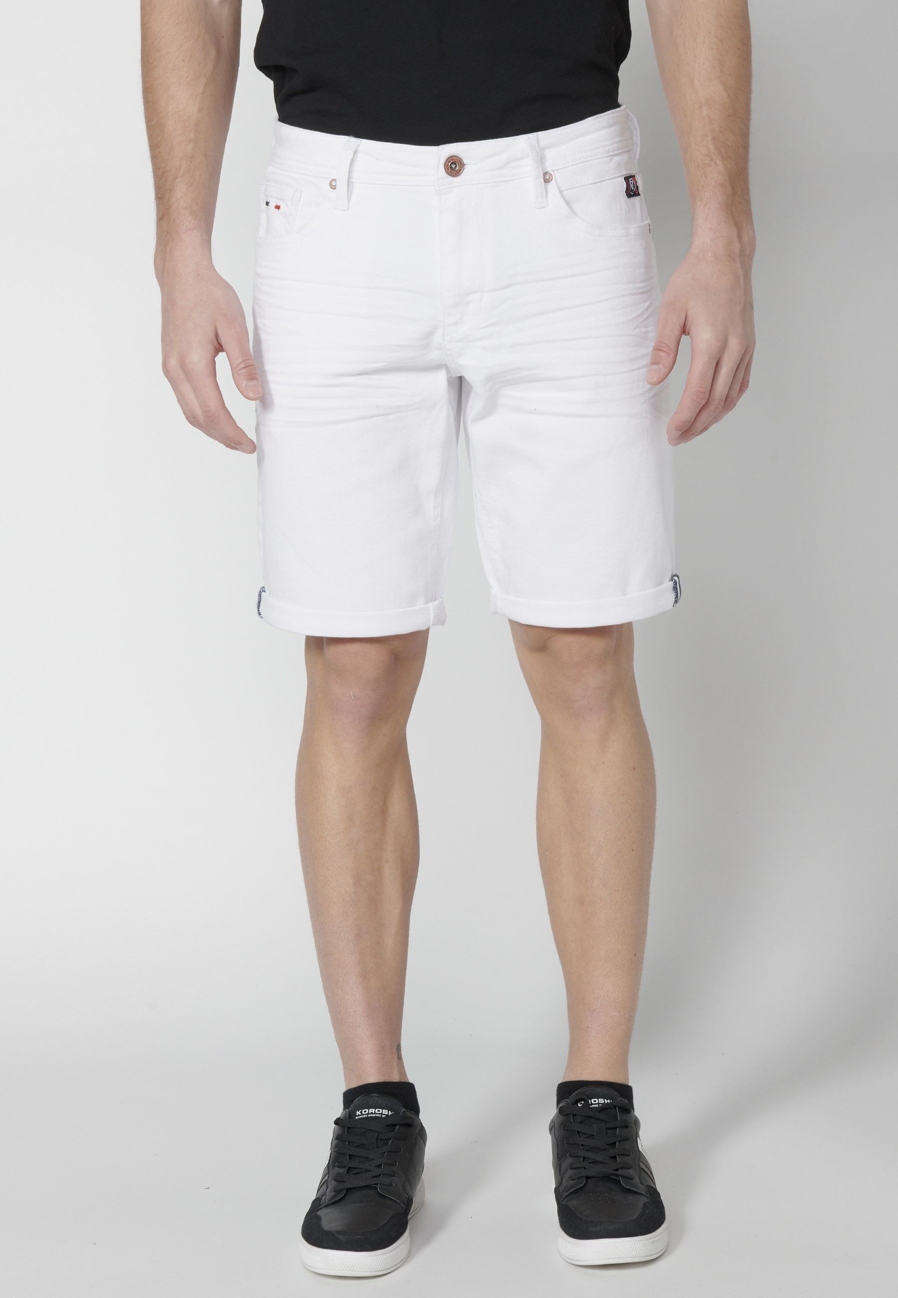 Men's White Stretch Regular Fit Bermuda Denim Shorts with four pockets