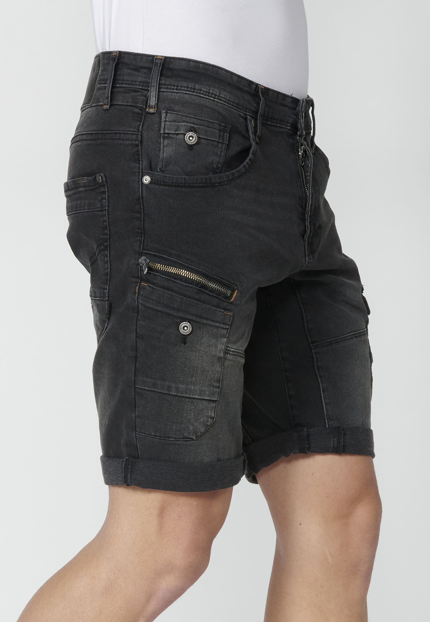 Pantalón corto Bermuda Vaquera Denim Stretch Regular Fit con cuatro bolsillos color Negro para Hombre
