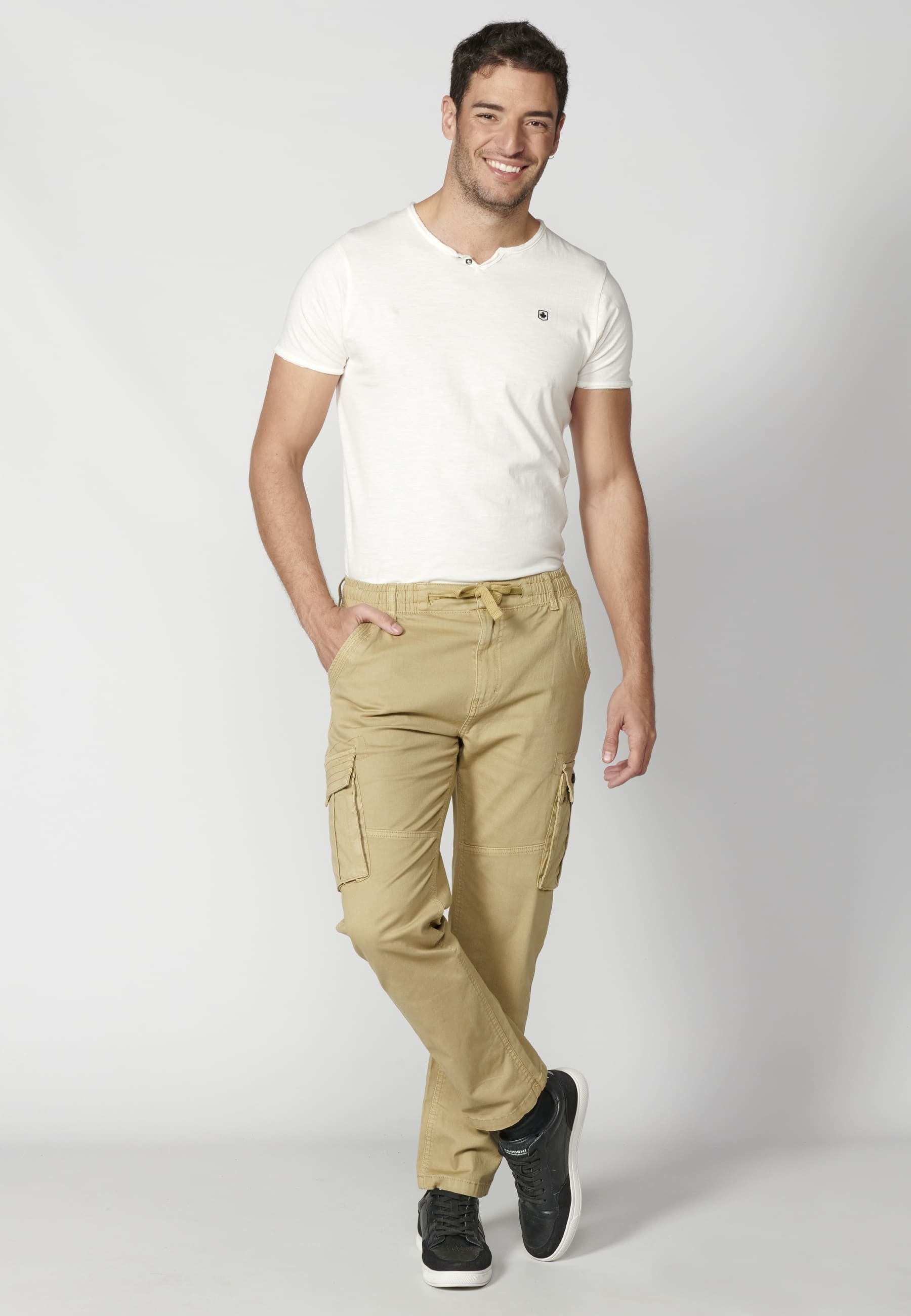 Pantalón estilo cargo color Beige para Hombre