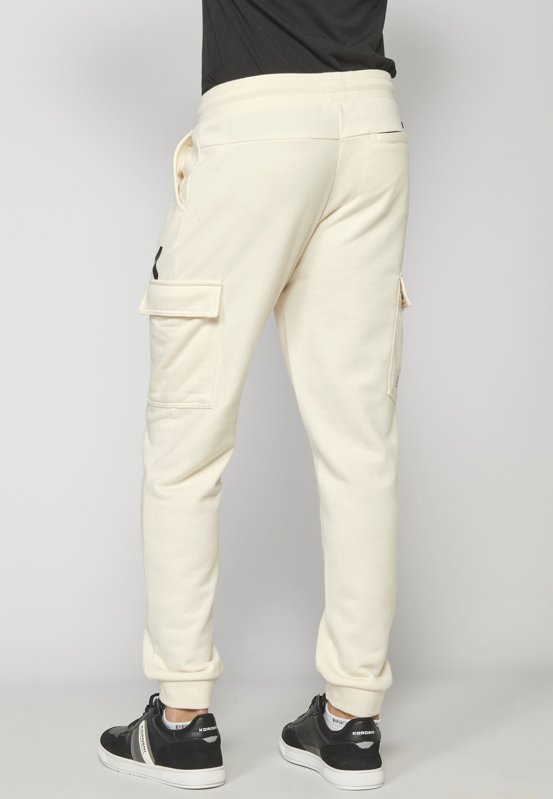 Pantalón Deportivo jogger color Crudo para Hombre