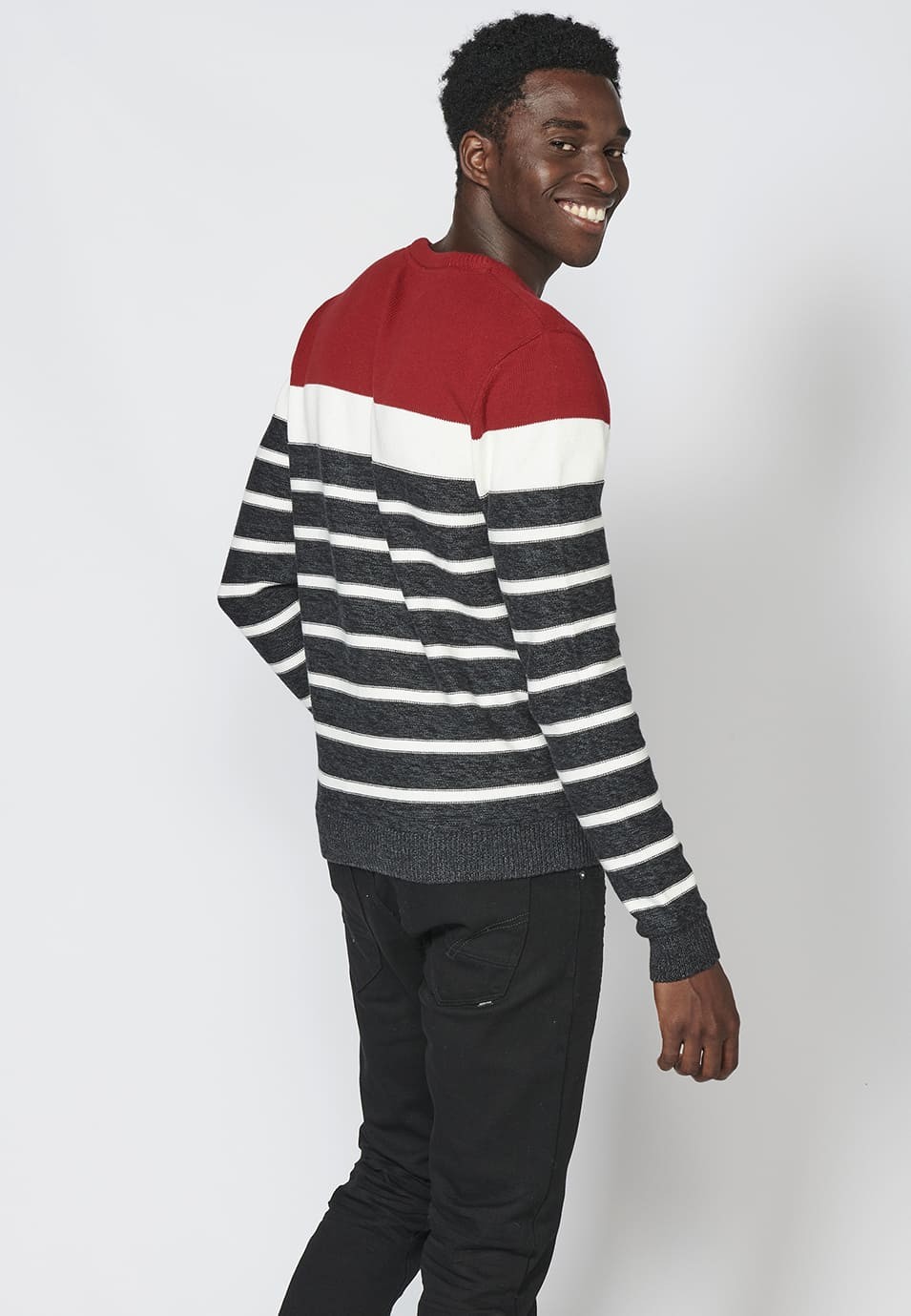 Pull en maille à col rond et manches longues pour hommes