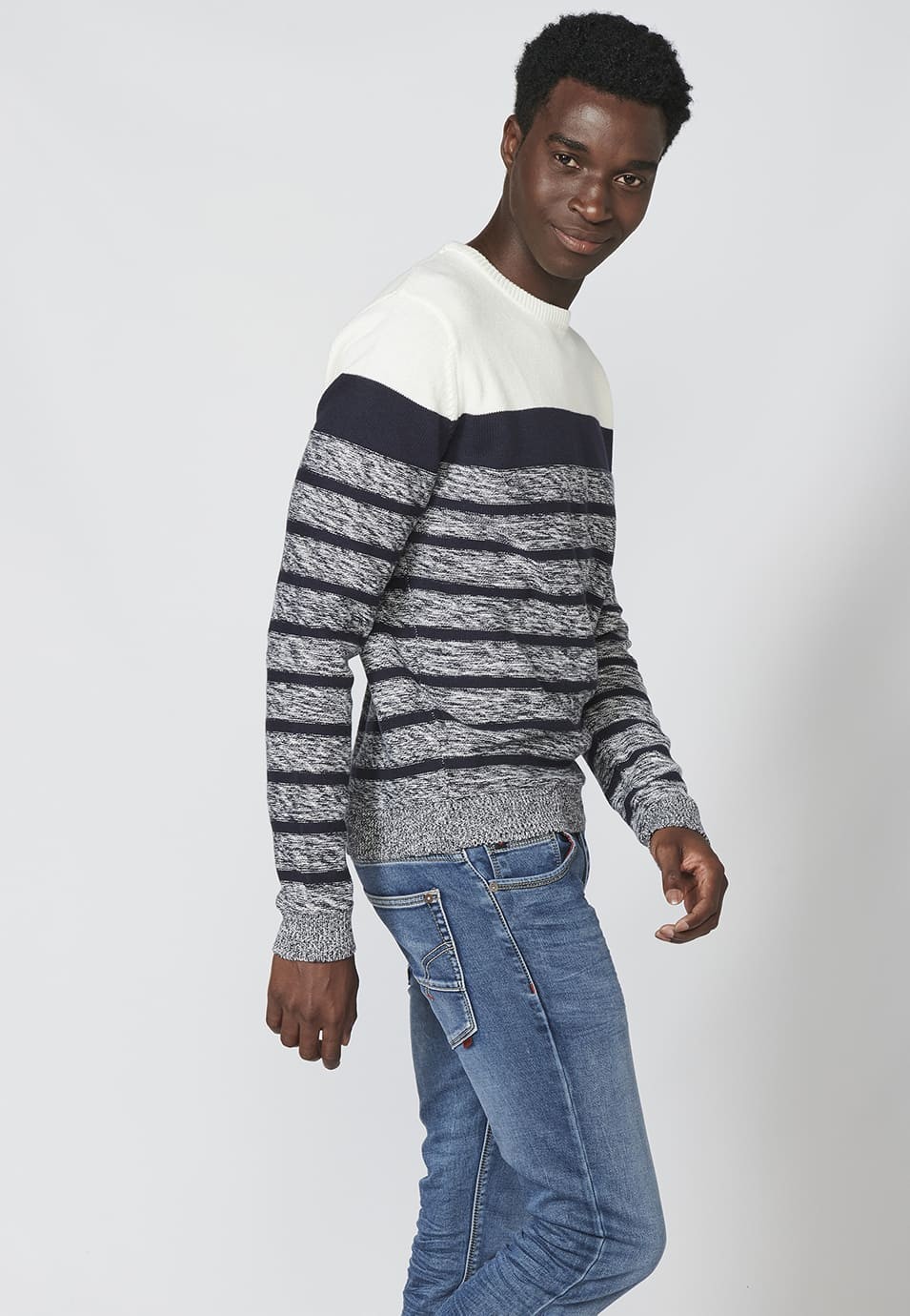 Jersey de punto manga larga de cuello redondo para hombre | Ropa Casual