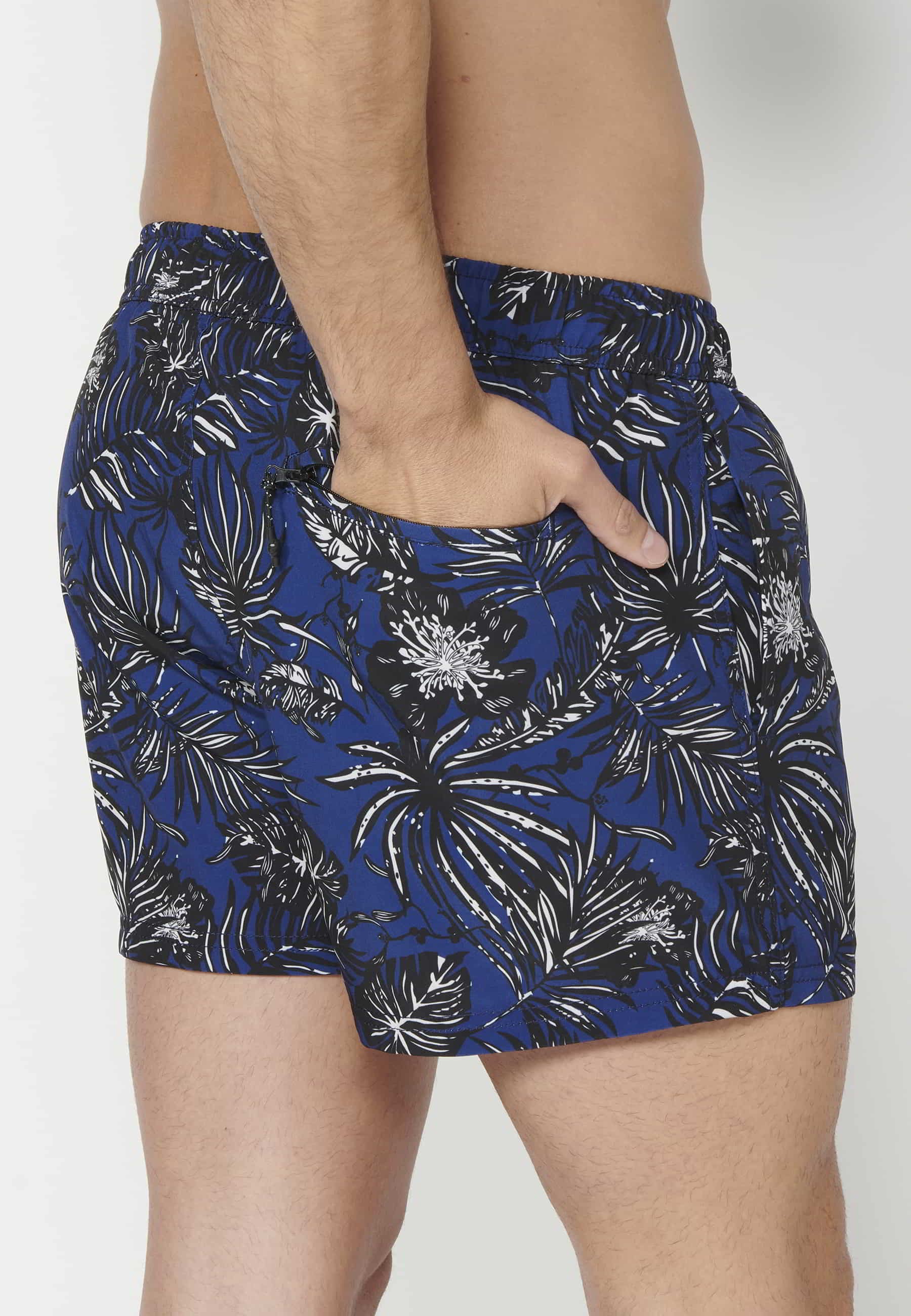 Short swimsuit with two Pockets in Blue color for Men