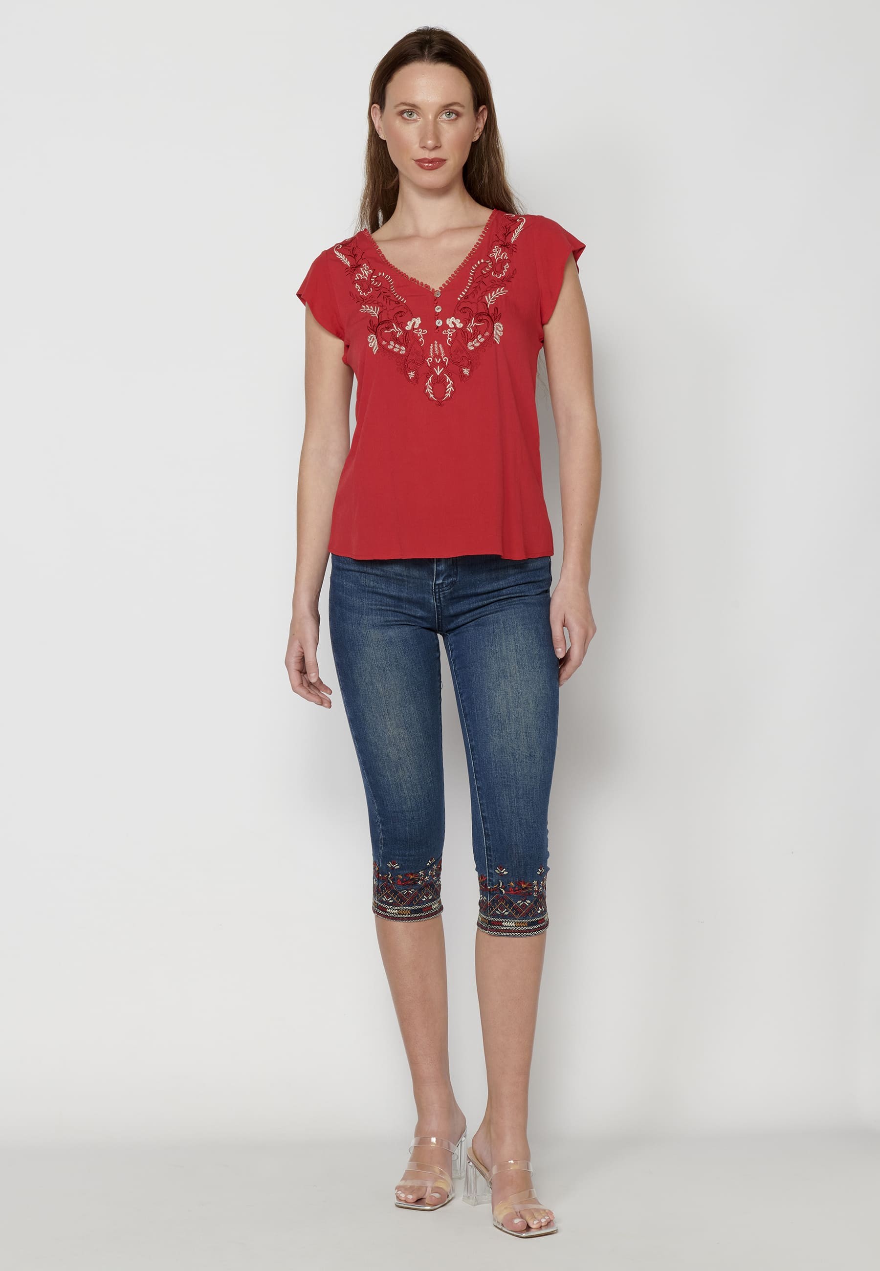 Blusa manga corta con detalles florales de Color Rojo para Mujer