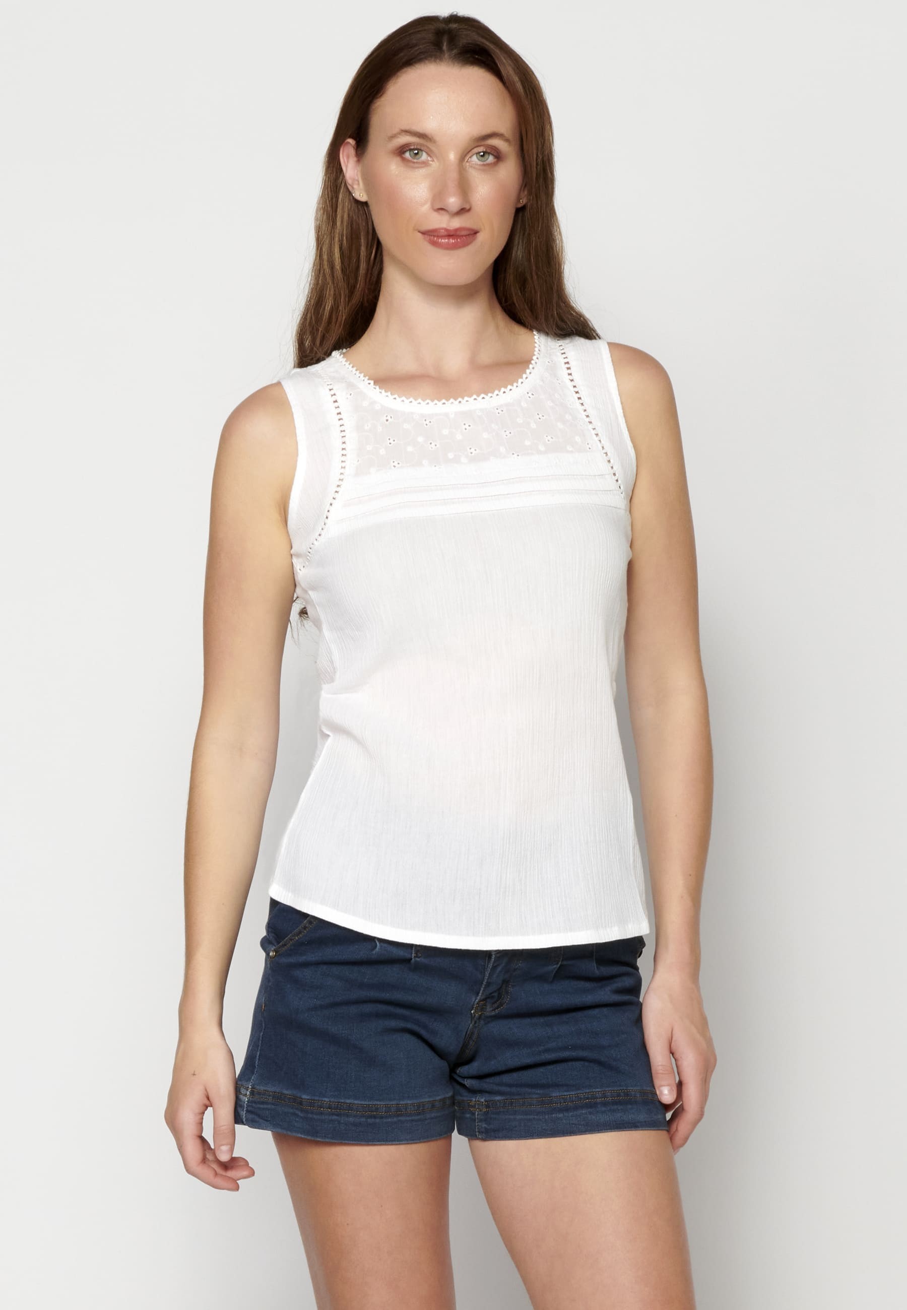 Blusa sin mangas de algodón color blanco para mujer | Moda Actual