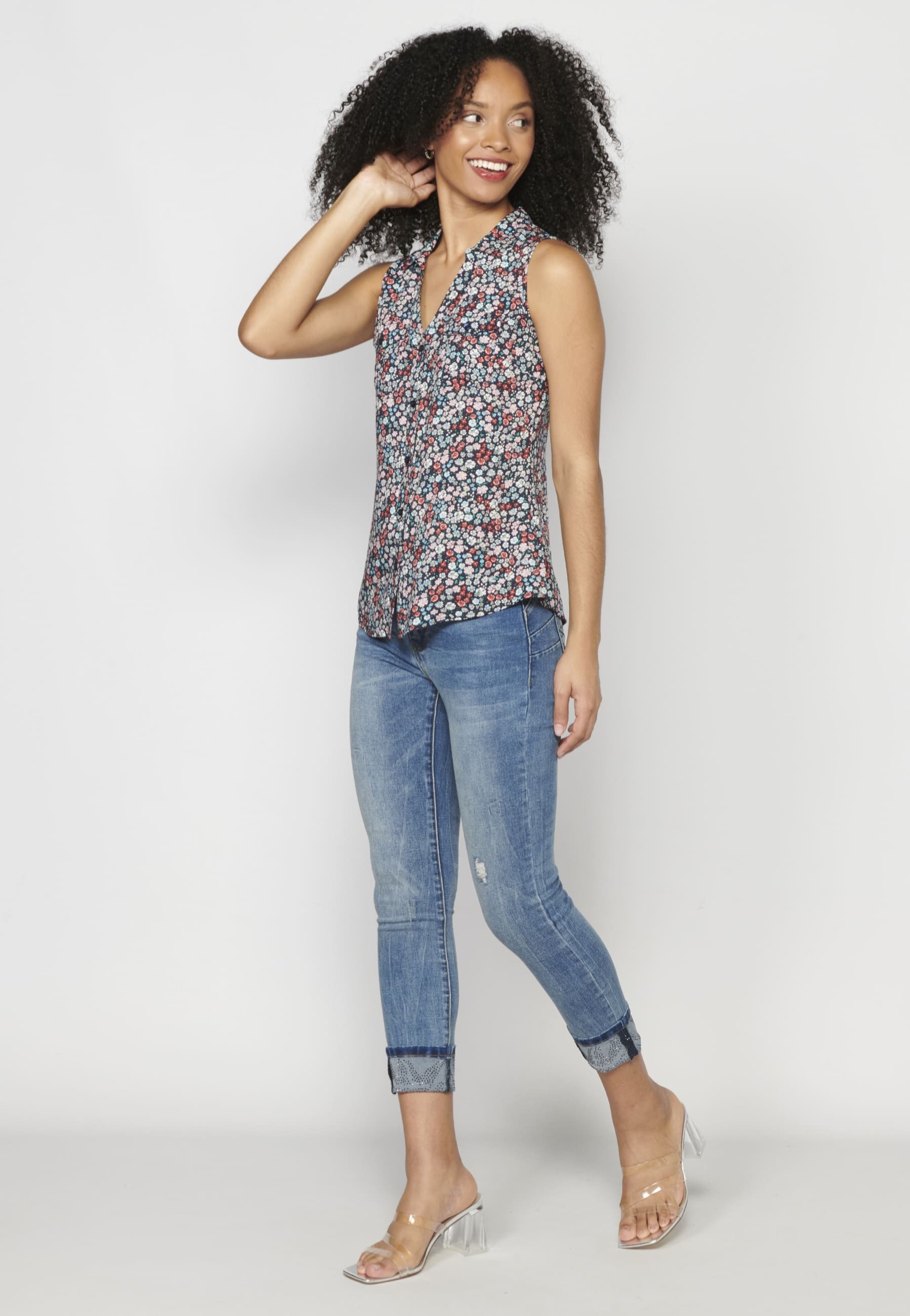 Blusa sin mangas con estampado floral color multicolor para mujer | Moda Actual