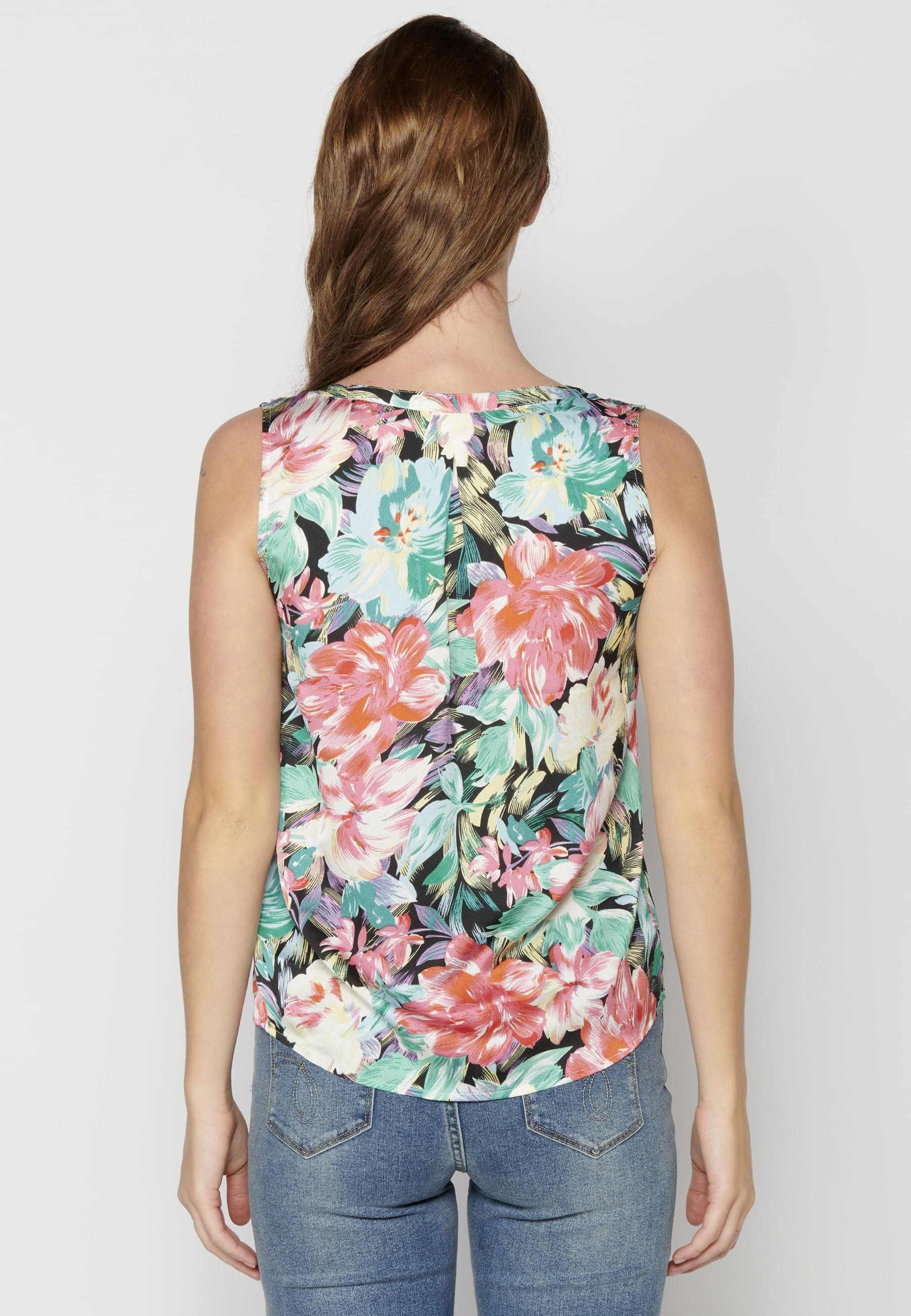 Multicolor sleeveless flowing blouse for Women