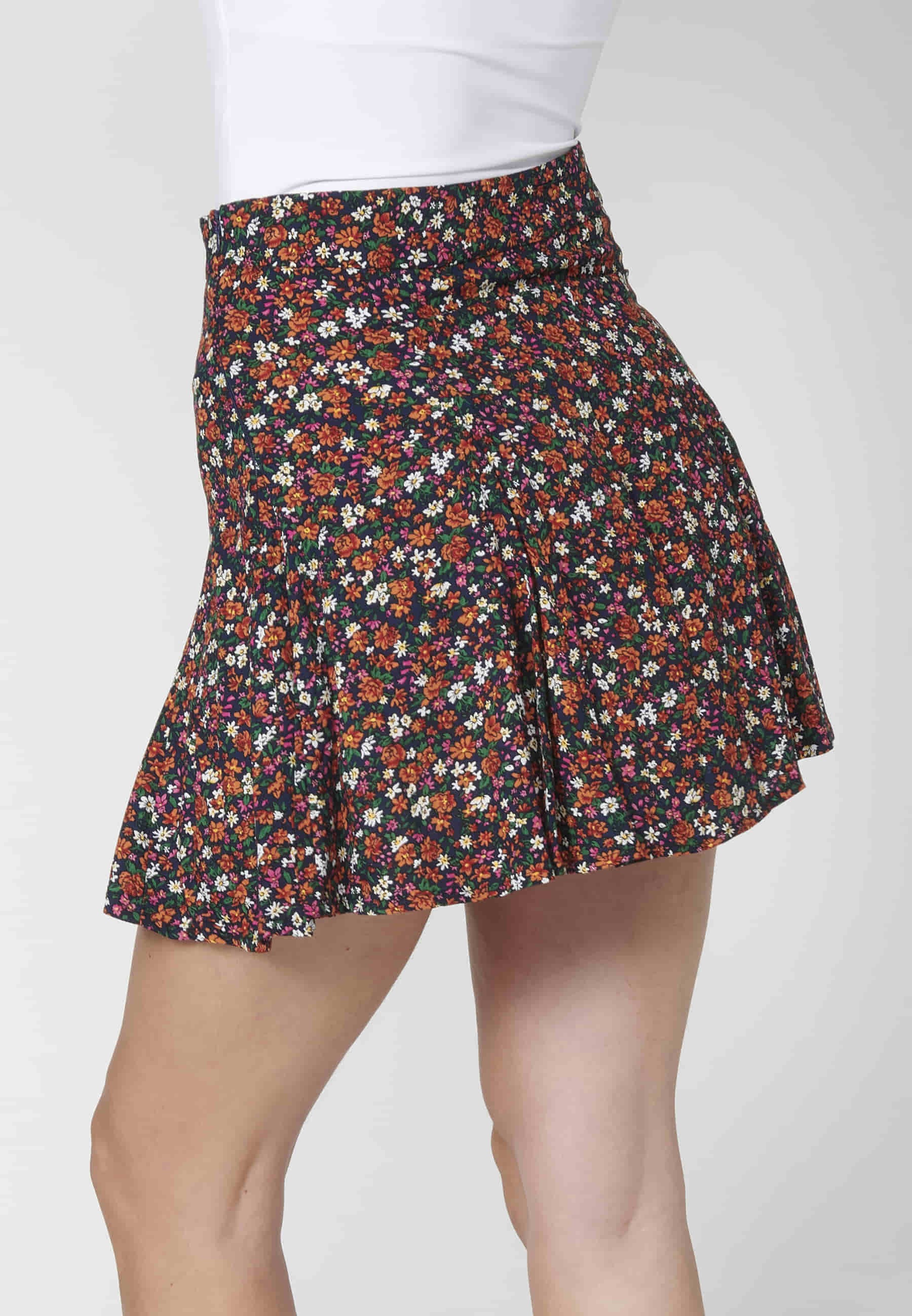 Falda corta con estampado floral color Multicolor para Mujer 5