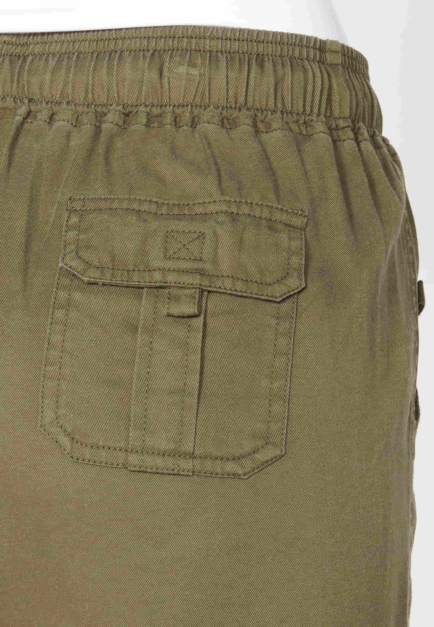 Pantalons curts Short amb cintura de goma ajustable color Kaki per a Dona 4