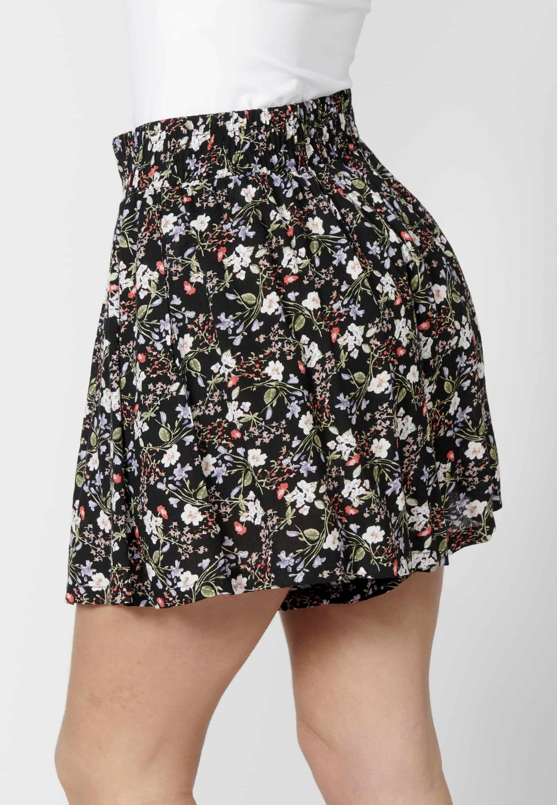 Black floral print short skirt for women