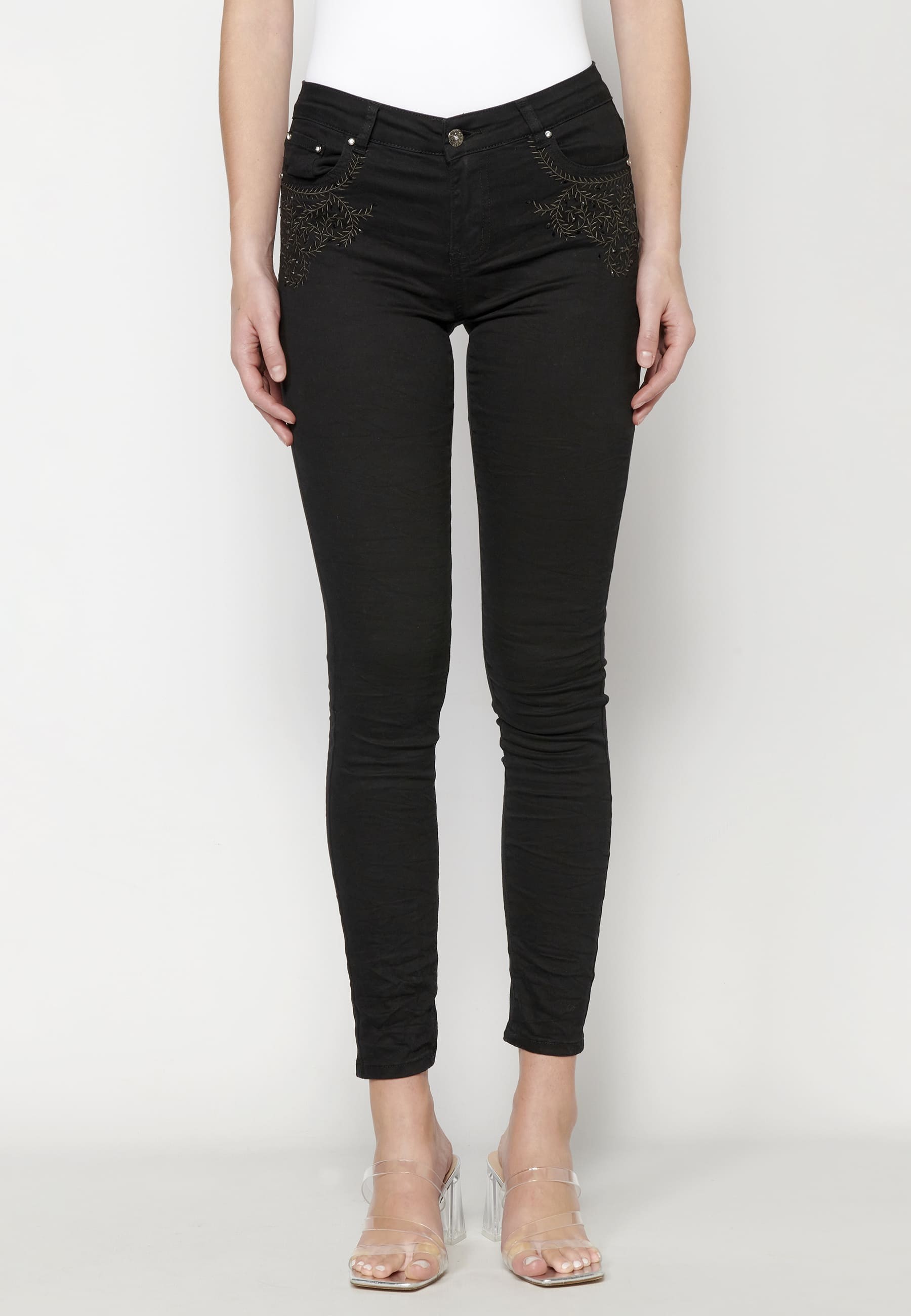 Lange schwarze Slim-Fit-Jeans für Damen