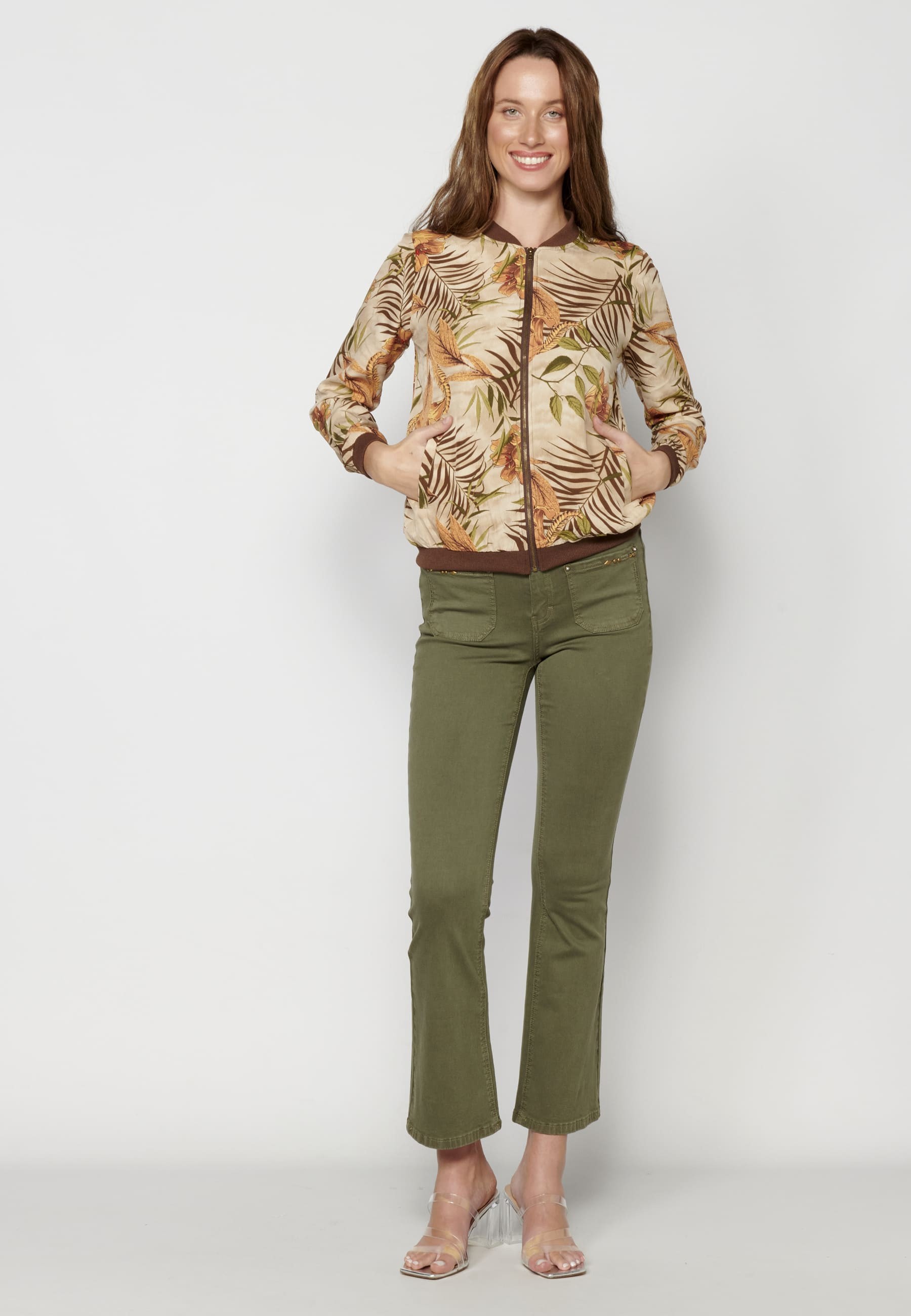 Chaqueta sudadera manga larga con estampado floral color beige para mujer | Moda Actual