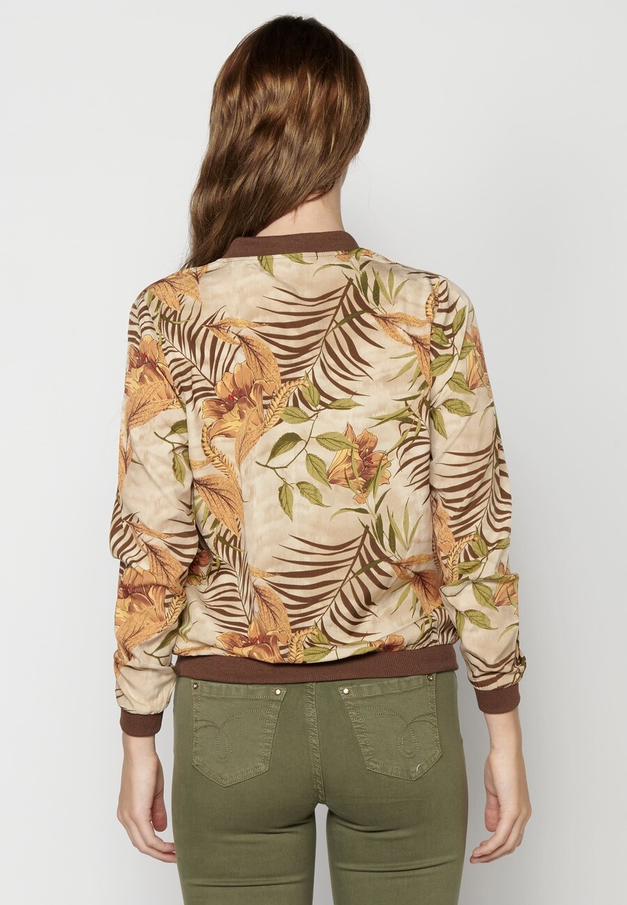 Chaqueta sudadera manga larga con estampado floral color beige para mujer | Moda Actual 9