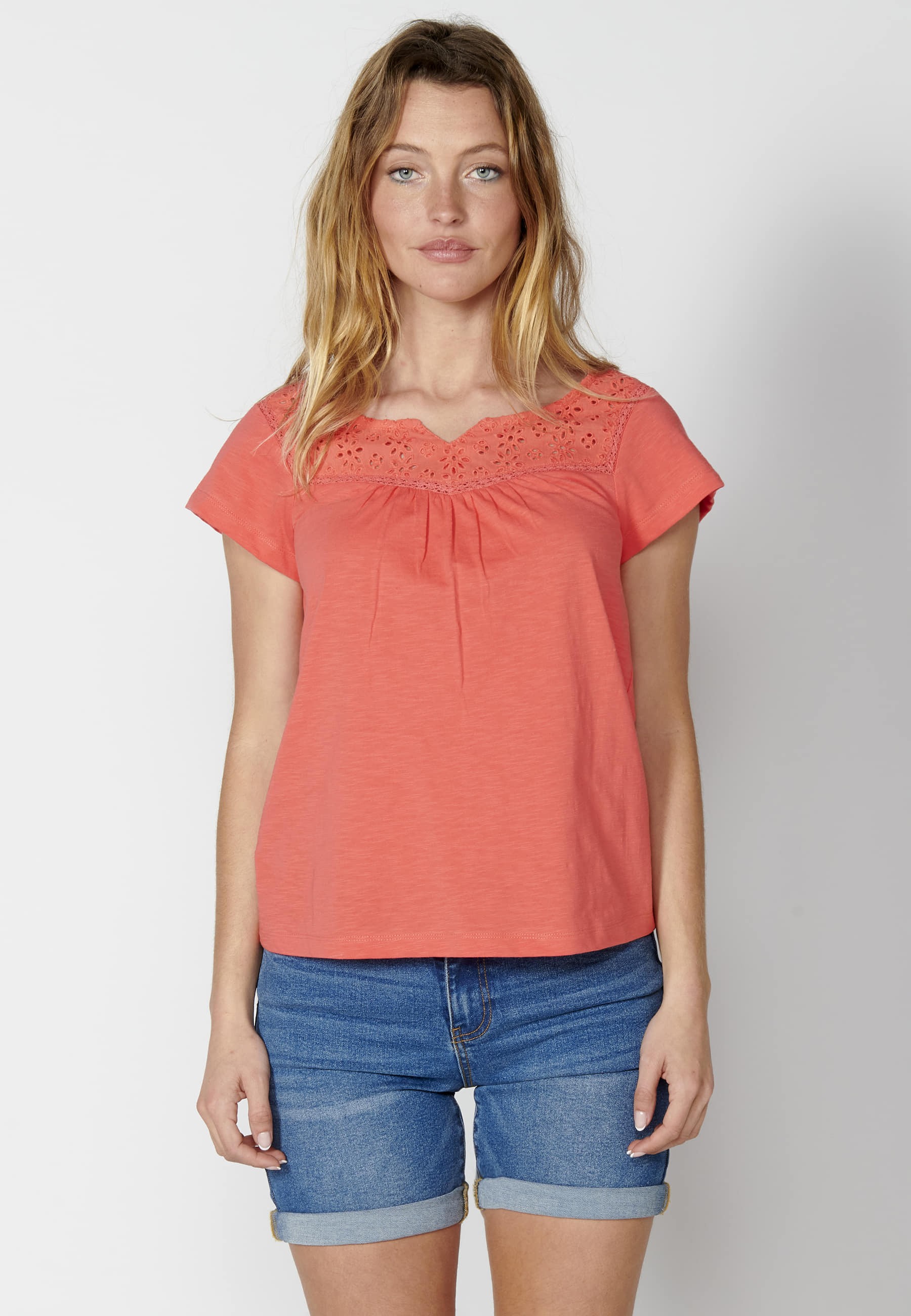 Short-sleeved Cotton T-shirt with a sweetheart neckline in Coral color for Women