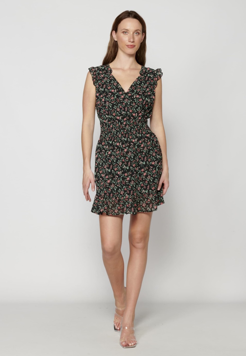 Vestido corto fluido de manga corta con estampado floral color negro para mujer | Moda Actual