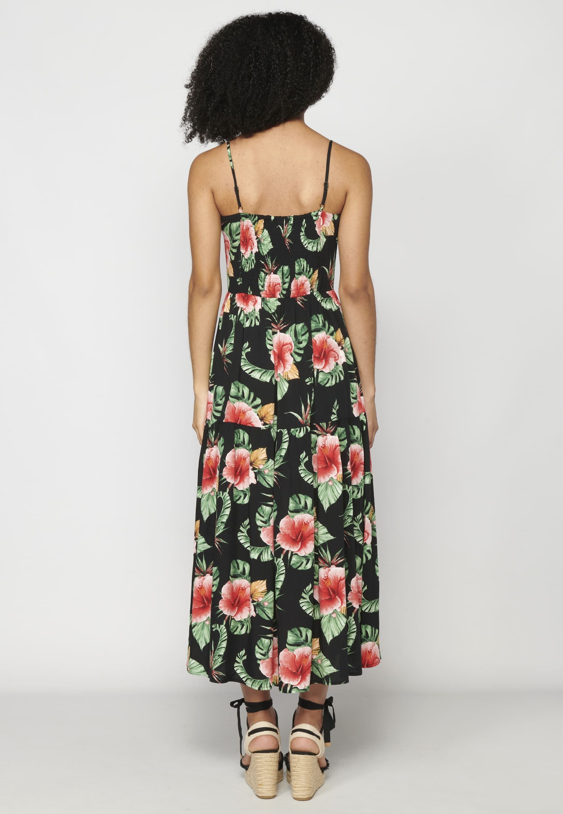 Long summer dress with adjustable straps, V-neckline and floral print in Black color for Women