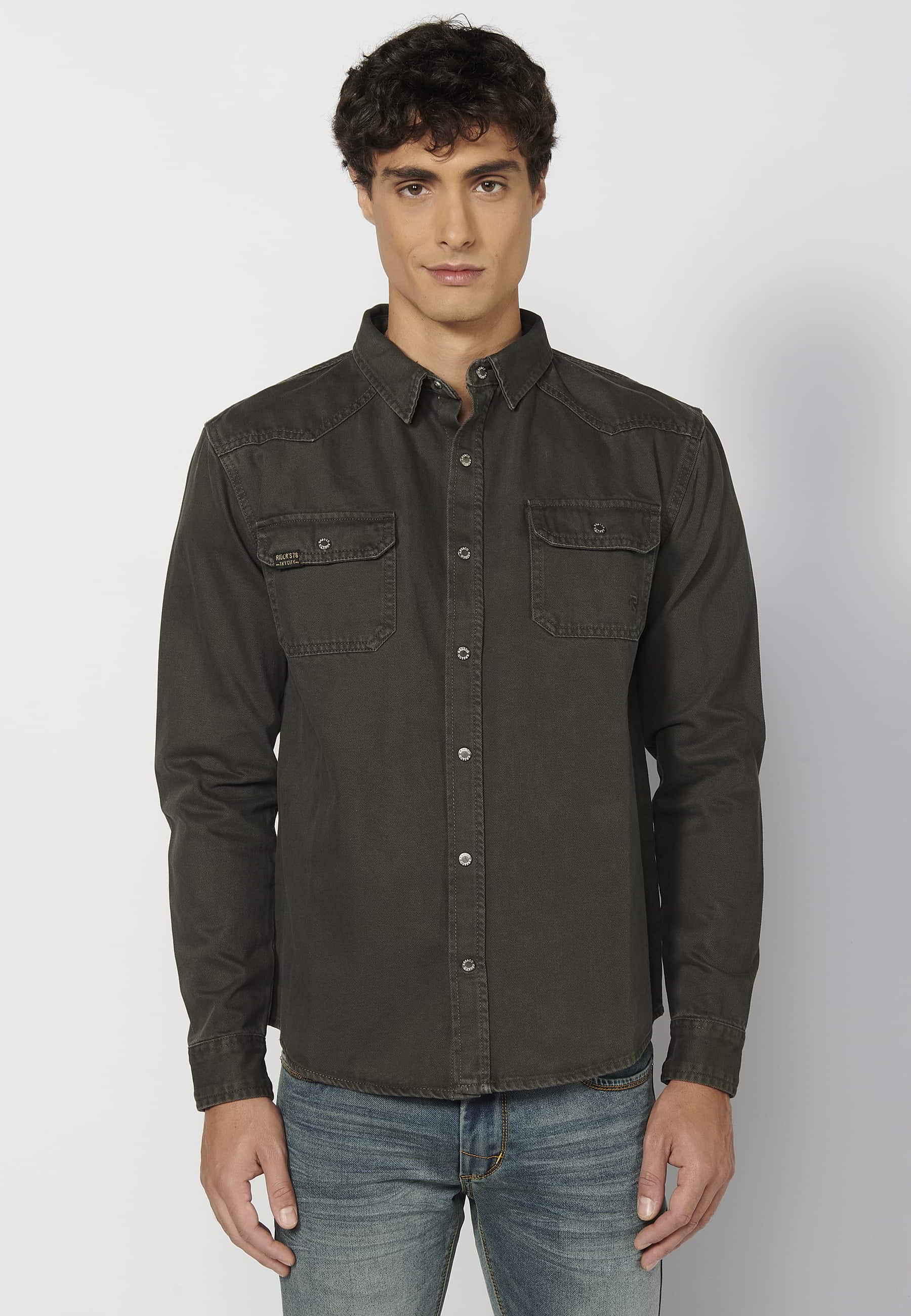 Black long-sleeved cotton shirt with front pockets for men 6
