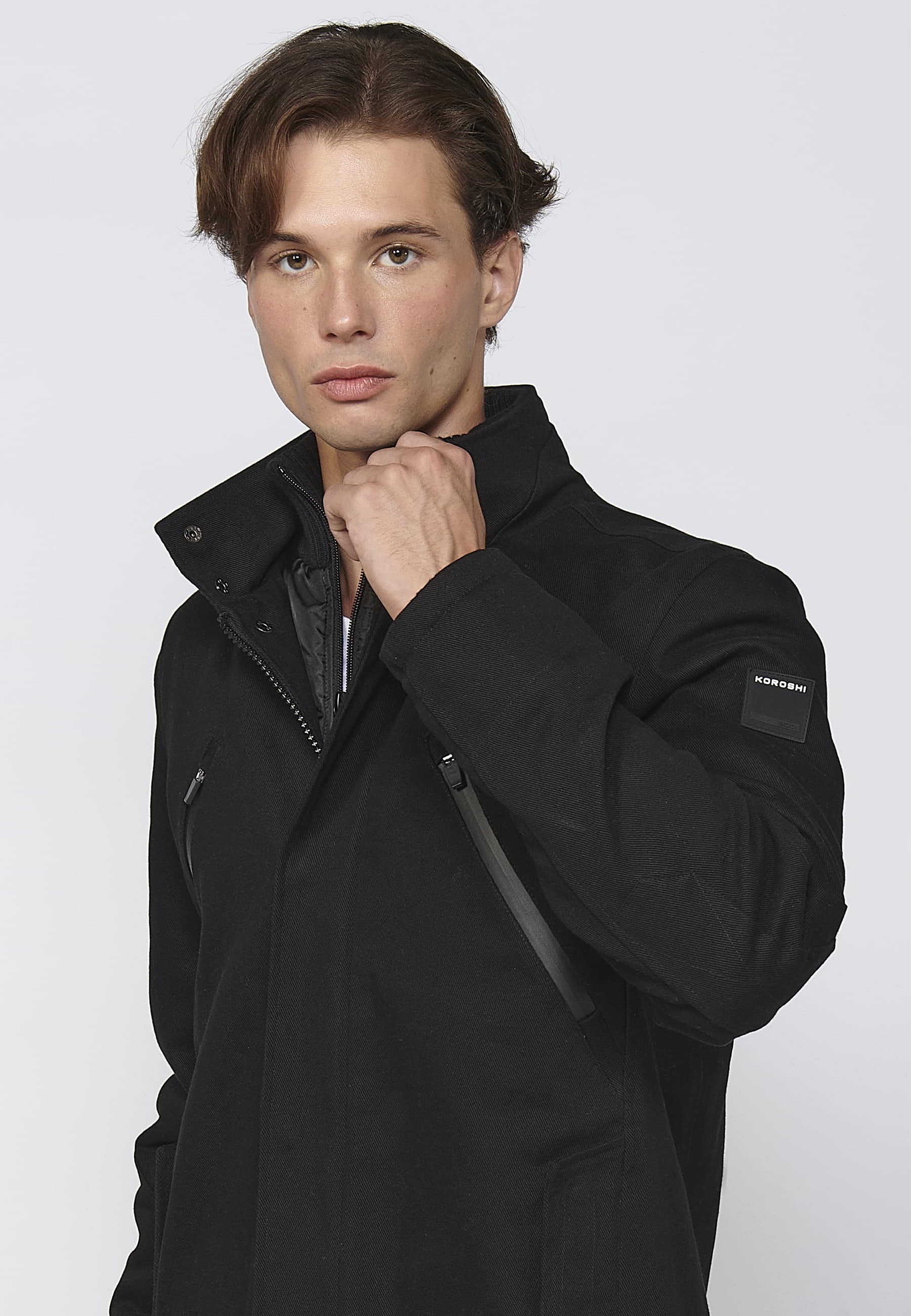 Abrigo largo con cierre delantero con cremallera y solapa color negro para hombre | Ropa Casual