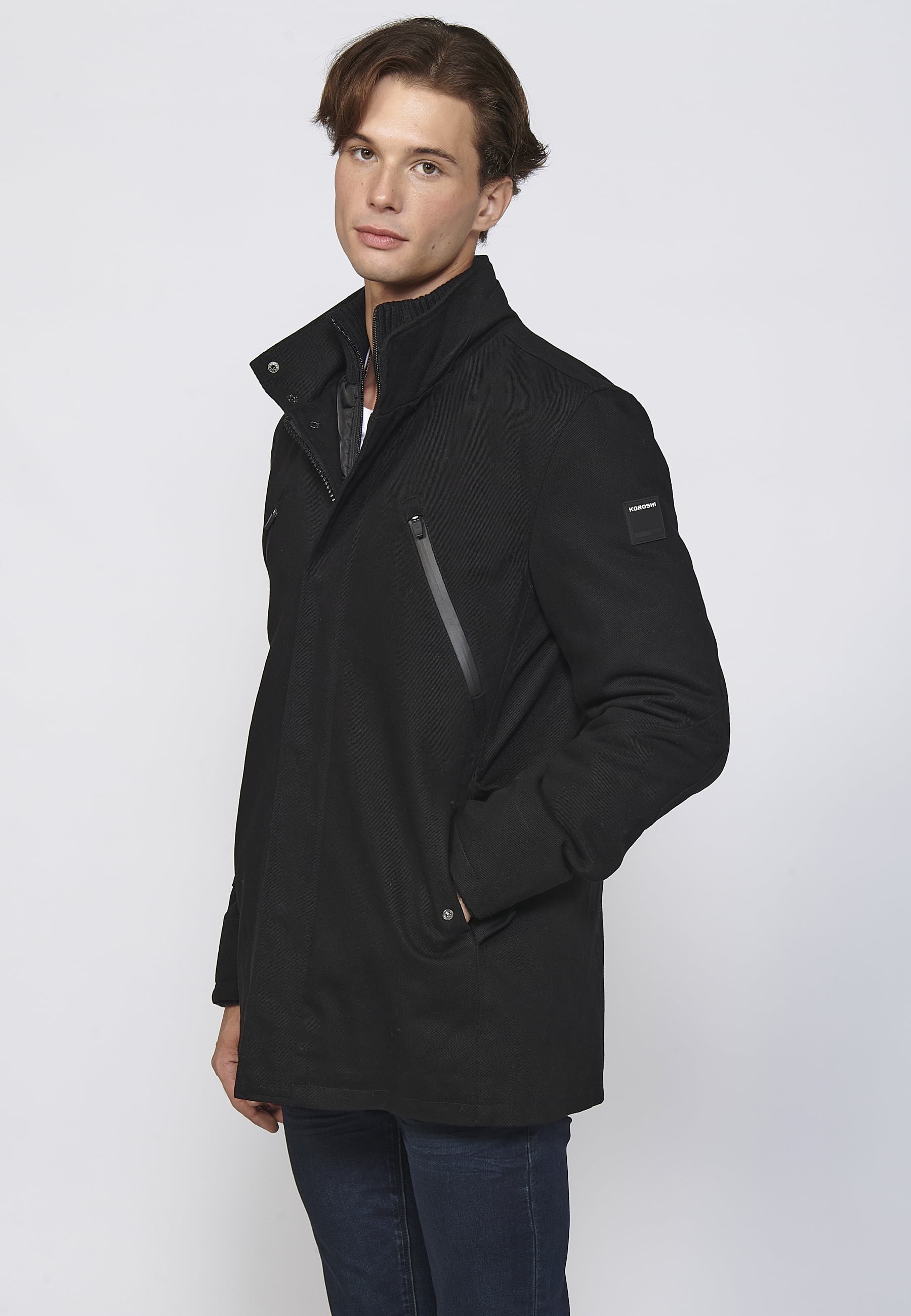 Abrigo largo con cierre delantero con cremallera y solapa color negro para hombre | Ropa Casual
