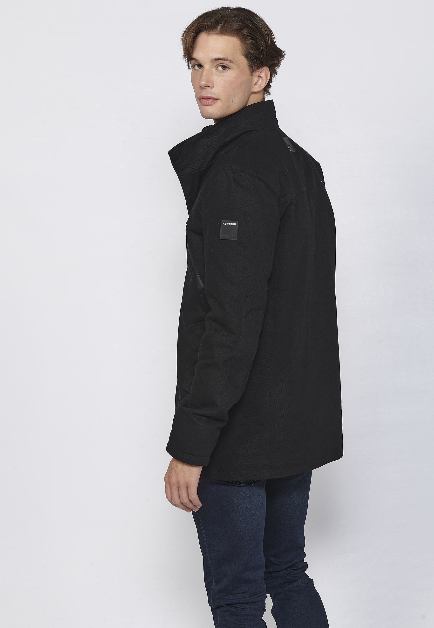 Abrigo largo con cierre delantero con cremallera y solapa color negro para hombre | Ropa Casual