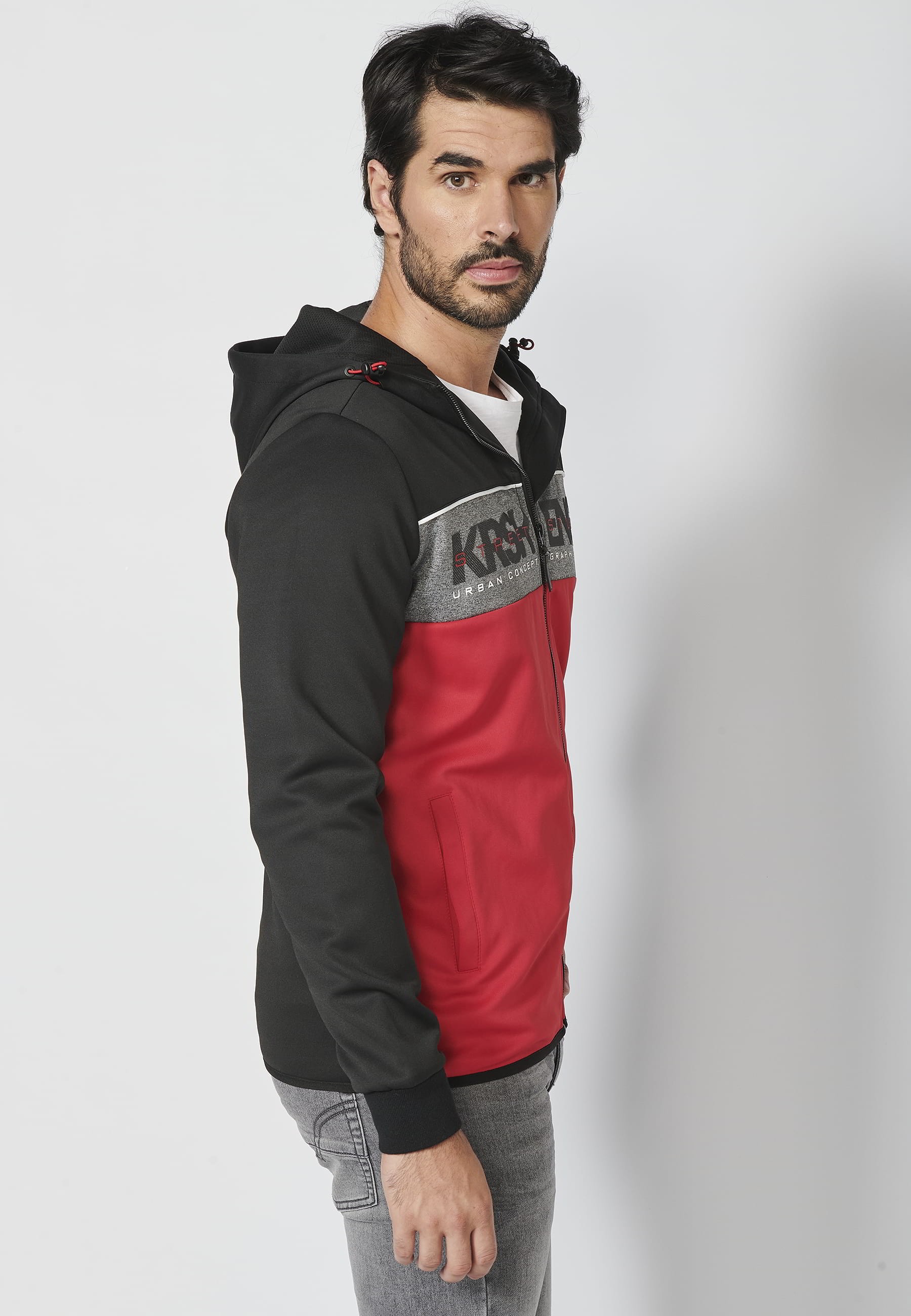 Chaqueta sudadera manga larga con capucha ajustable y franja en el pecho con letras de marca color rojo para hombre | Ropa Casual
