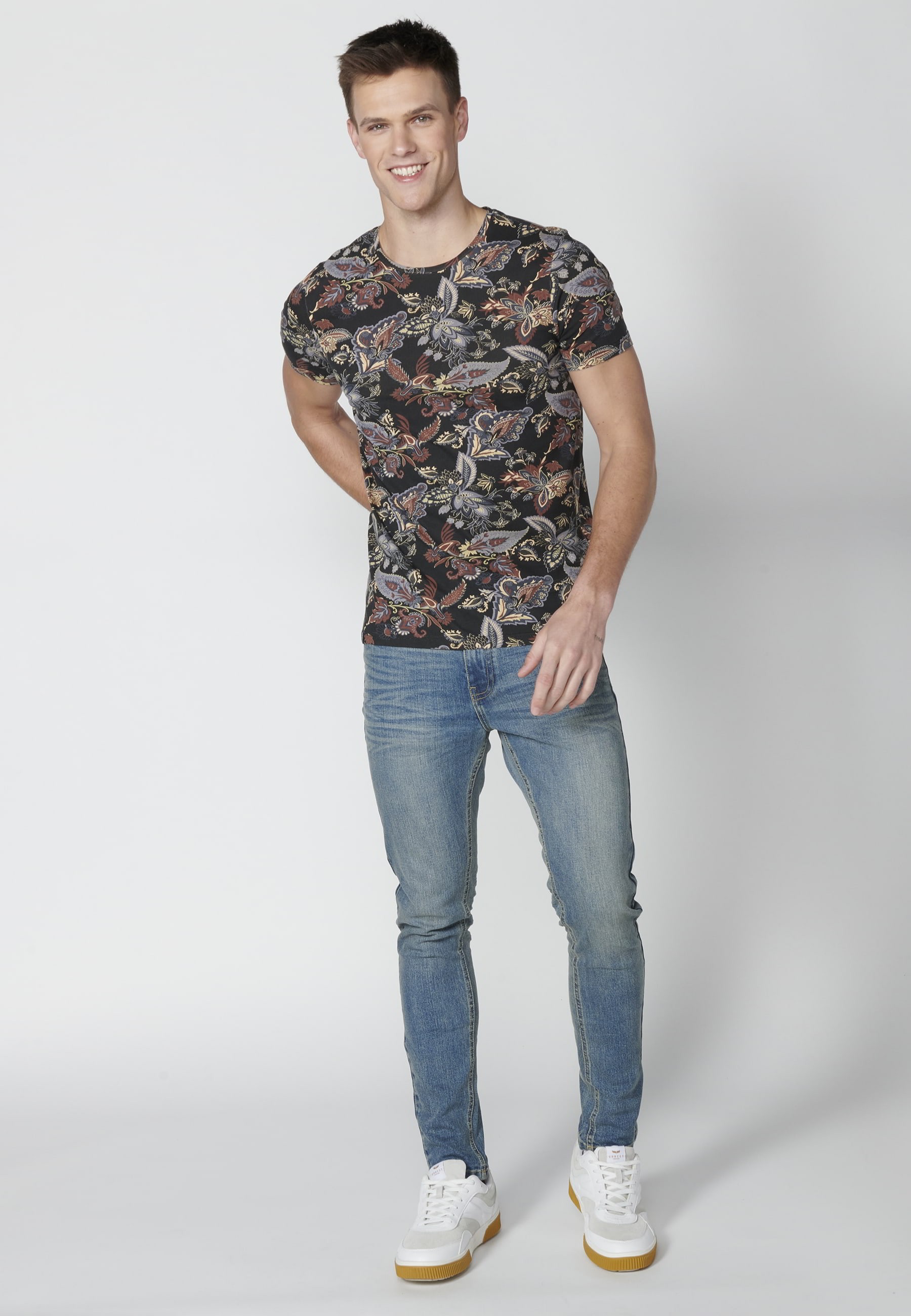 Black Floral Print Cotton Short Sleeve T-shirt for Men 1