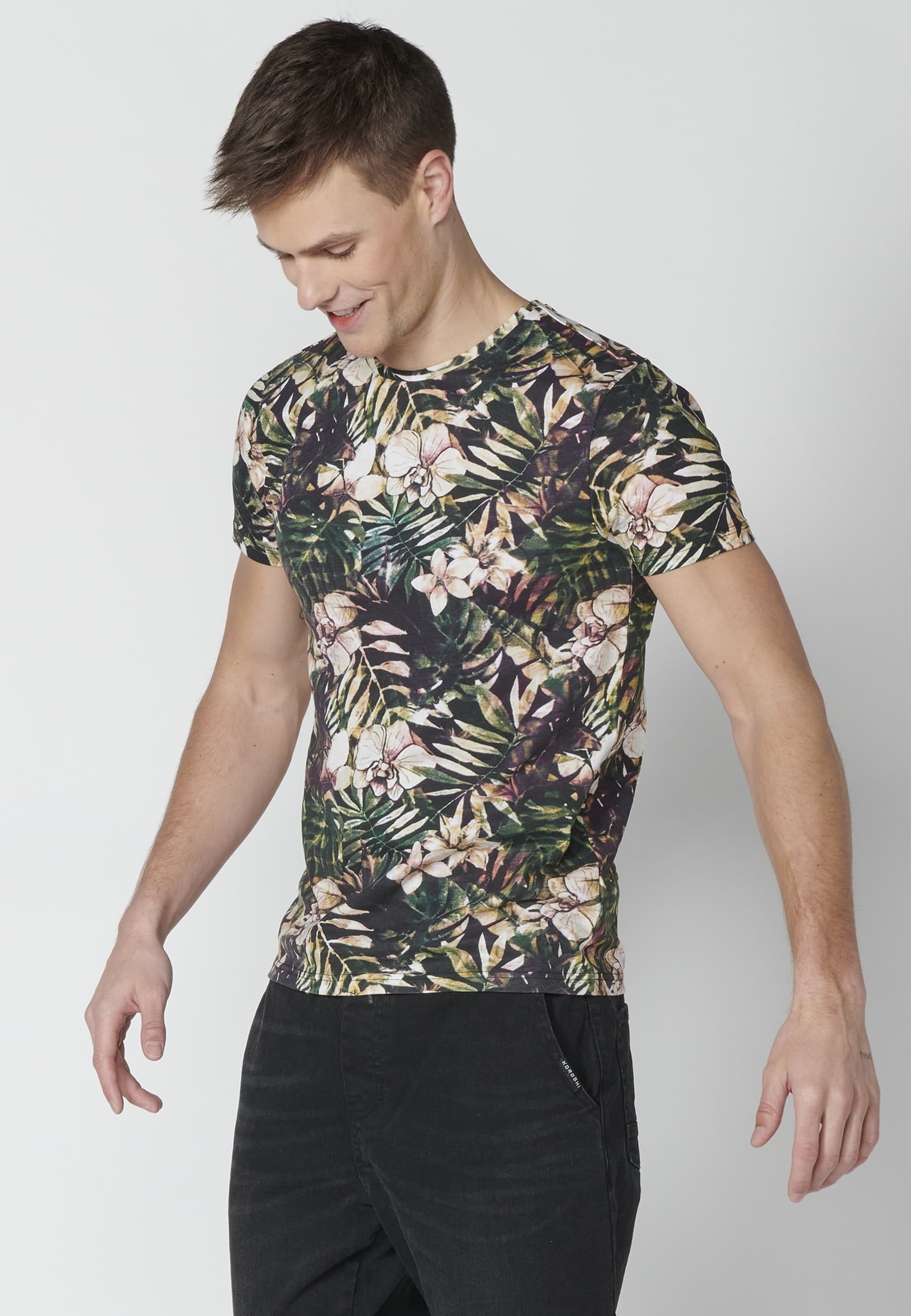 Camiseta de manga corta de algodón con estampado tropical color multicolor para hombre | Ropa Casual