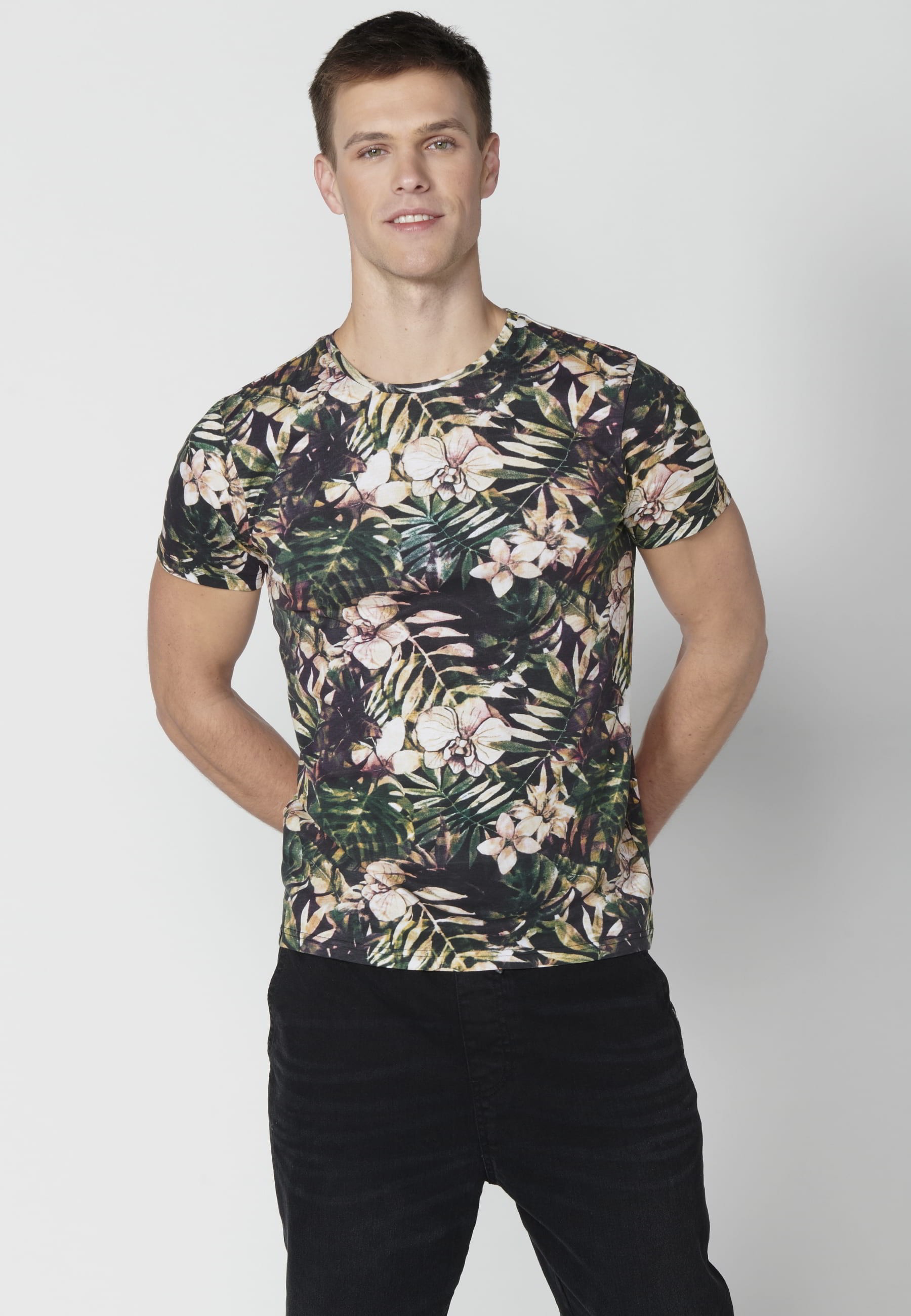 Camiseta de manga corta de algodón con estampado tropical color multicolor para hombre | Ropa Casual