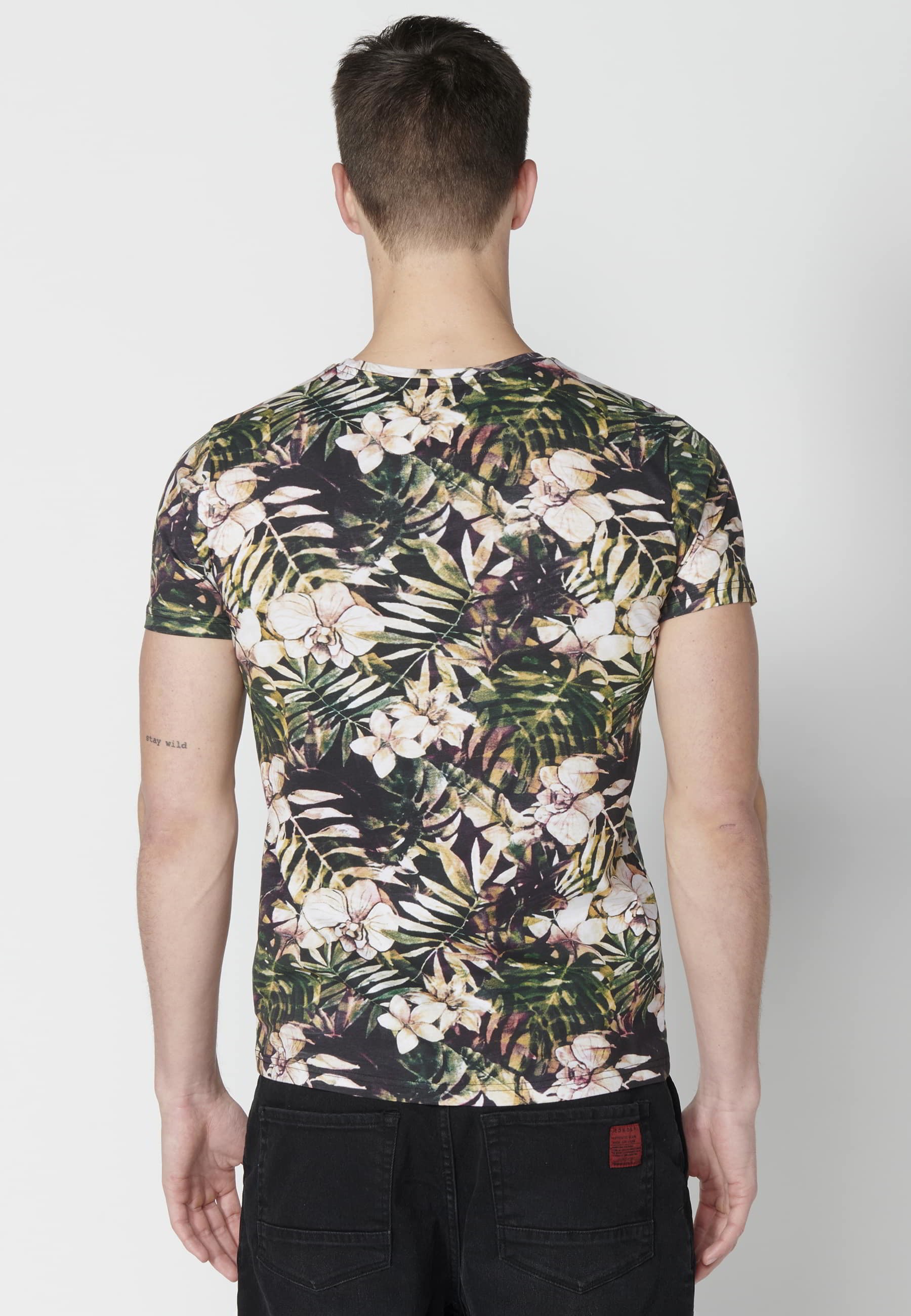 Camiseta de manga corta de algodón con estampado tropical color multicolor para hombre | Ropa Casual